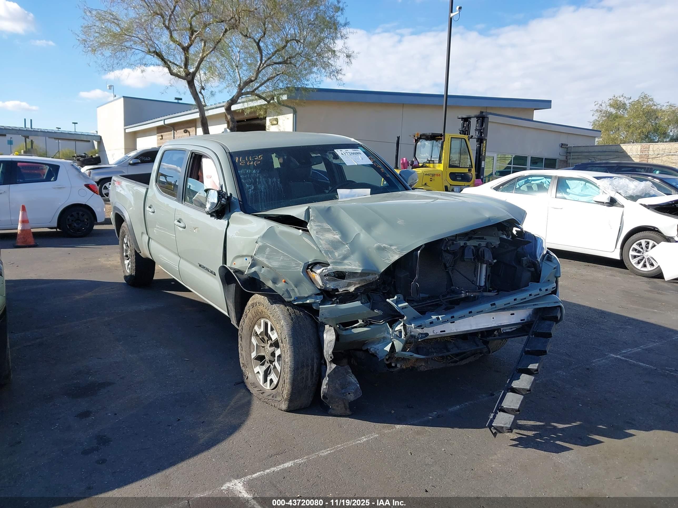 TOYOTA TACOMA image 6