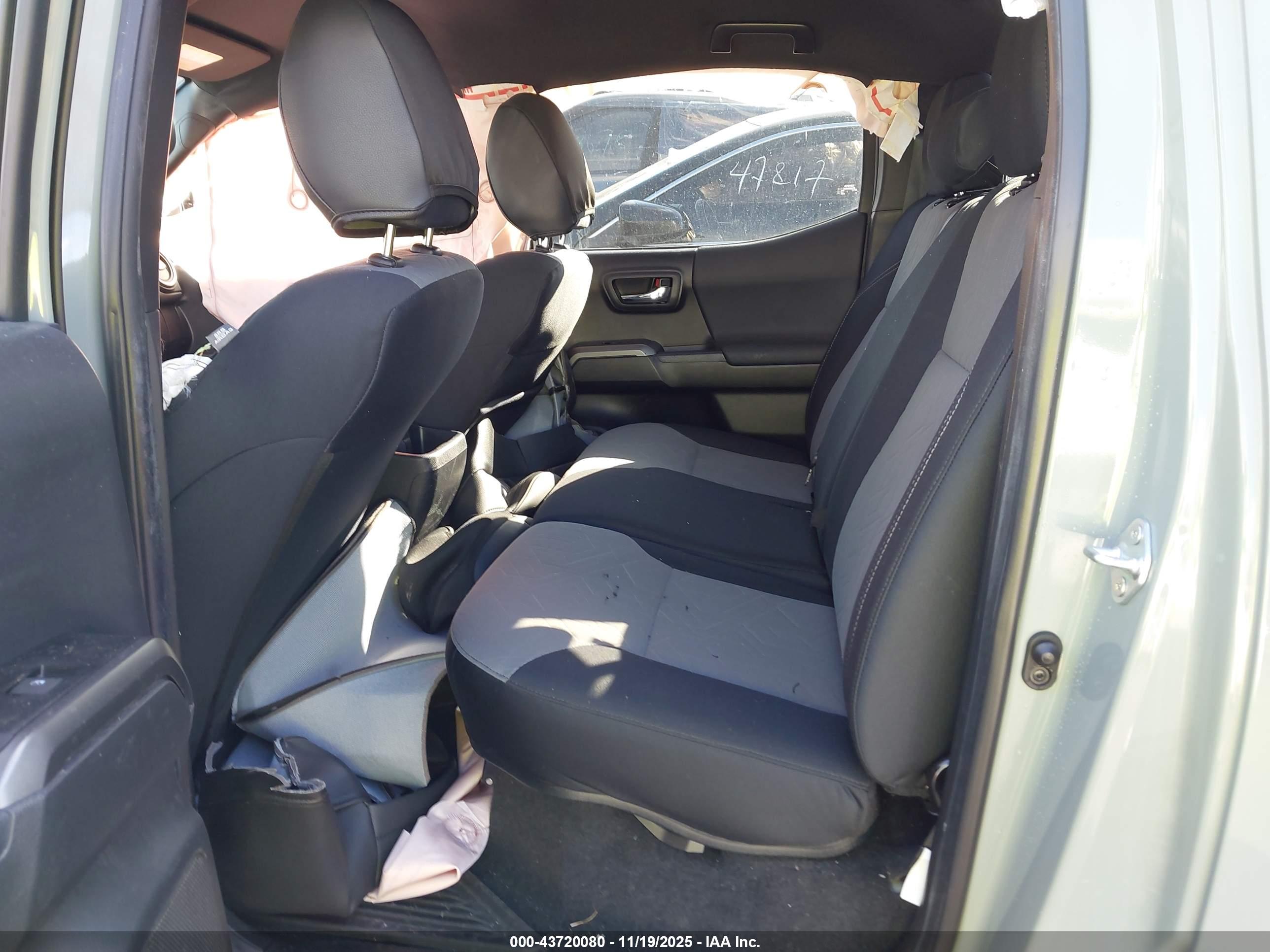 TOYOTA TACOMA image 8