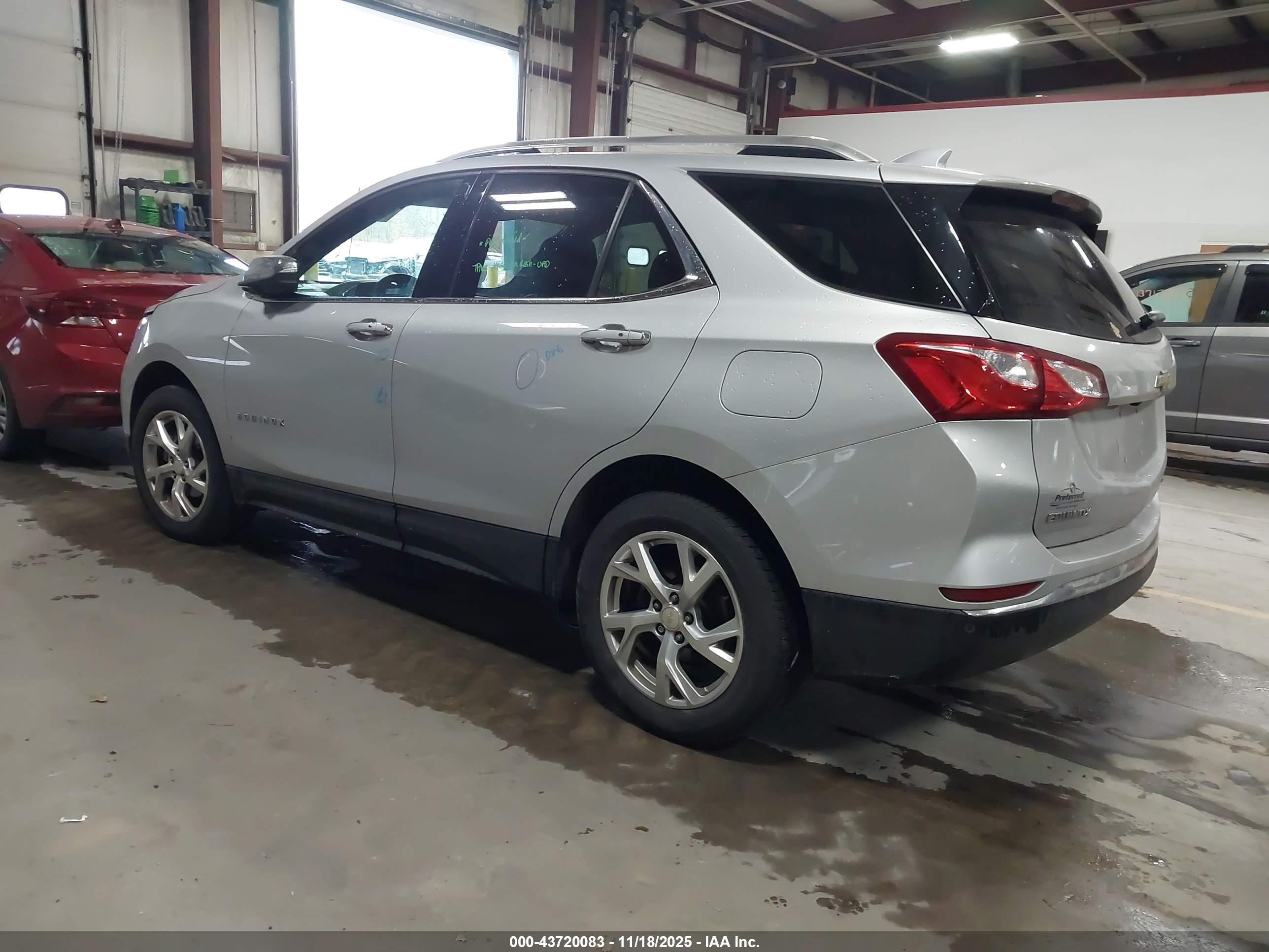 CHEVROLET EQUINOX image 3
