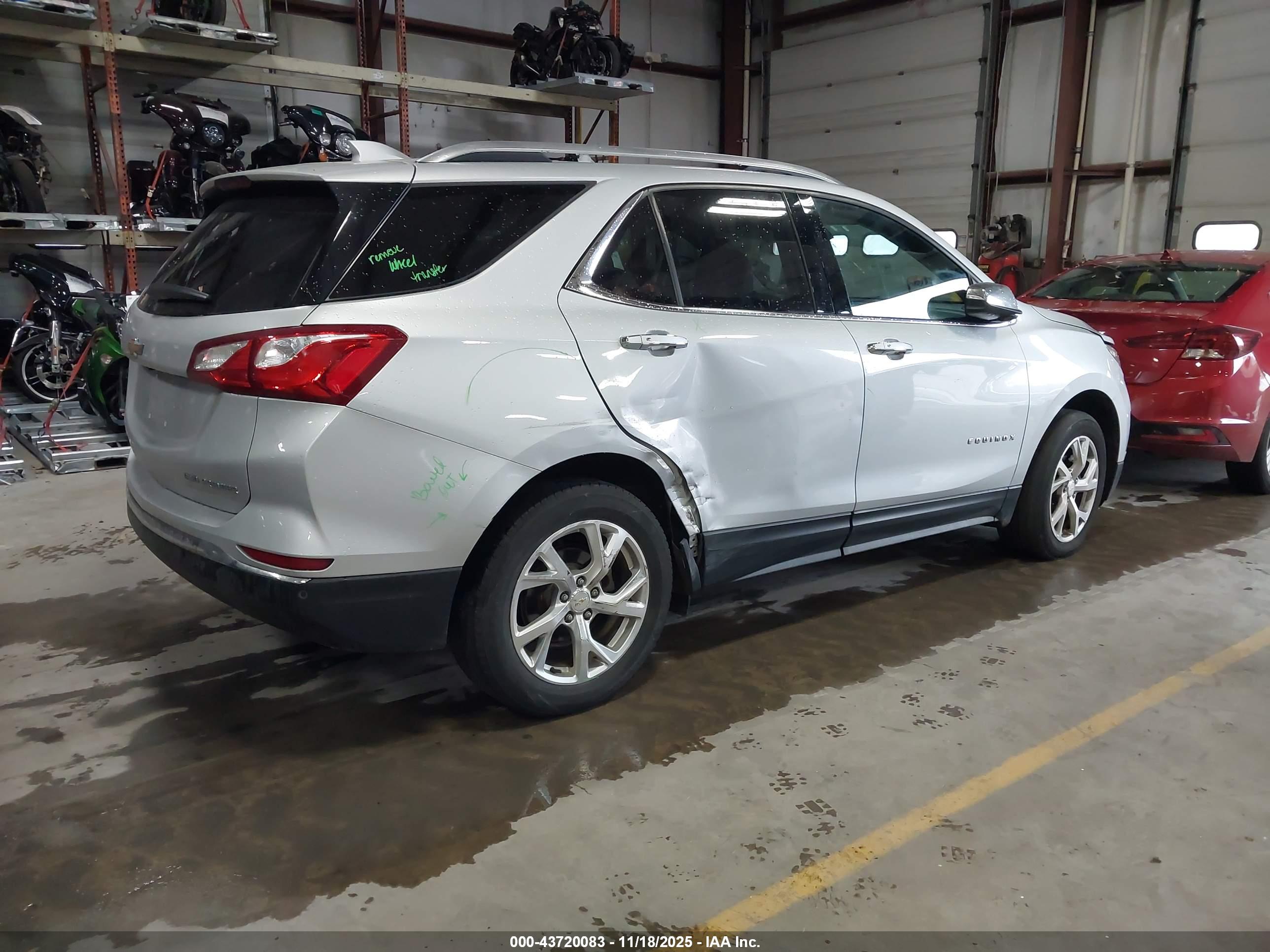 CHEVROLET EQUINOX image 4