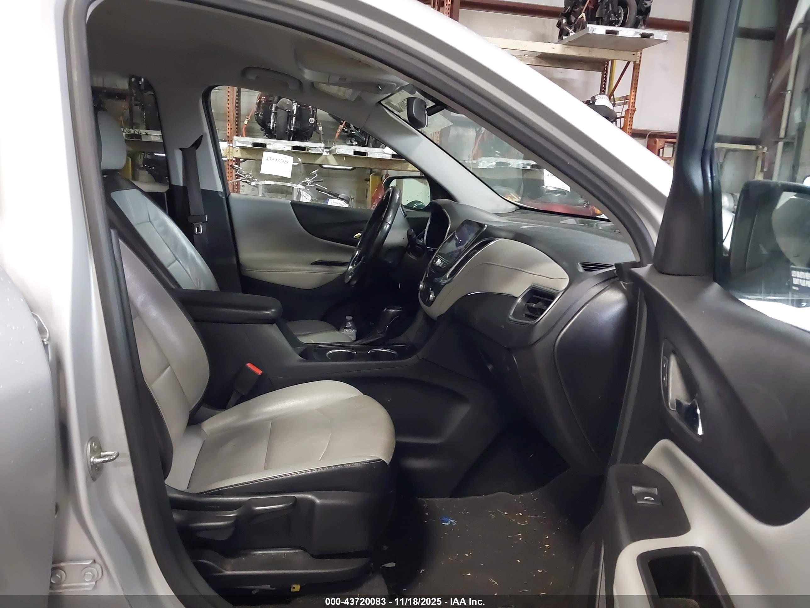CHEVROLET EQUINOX image 5