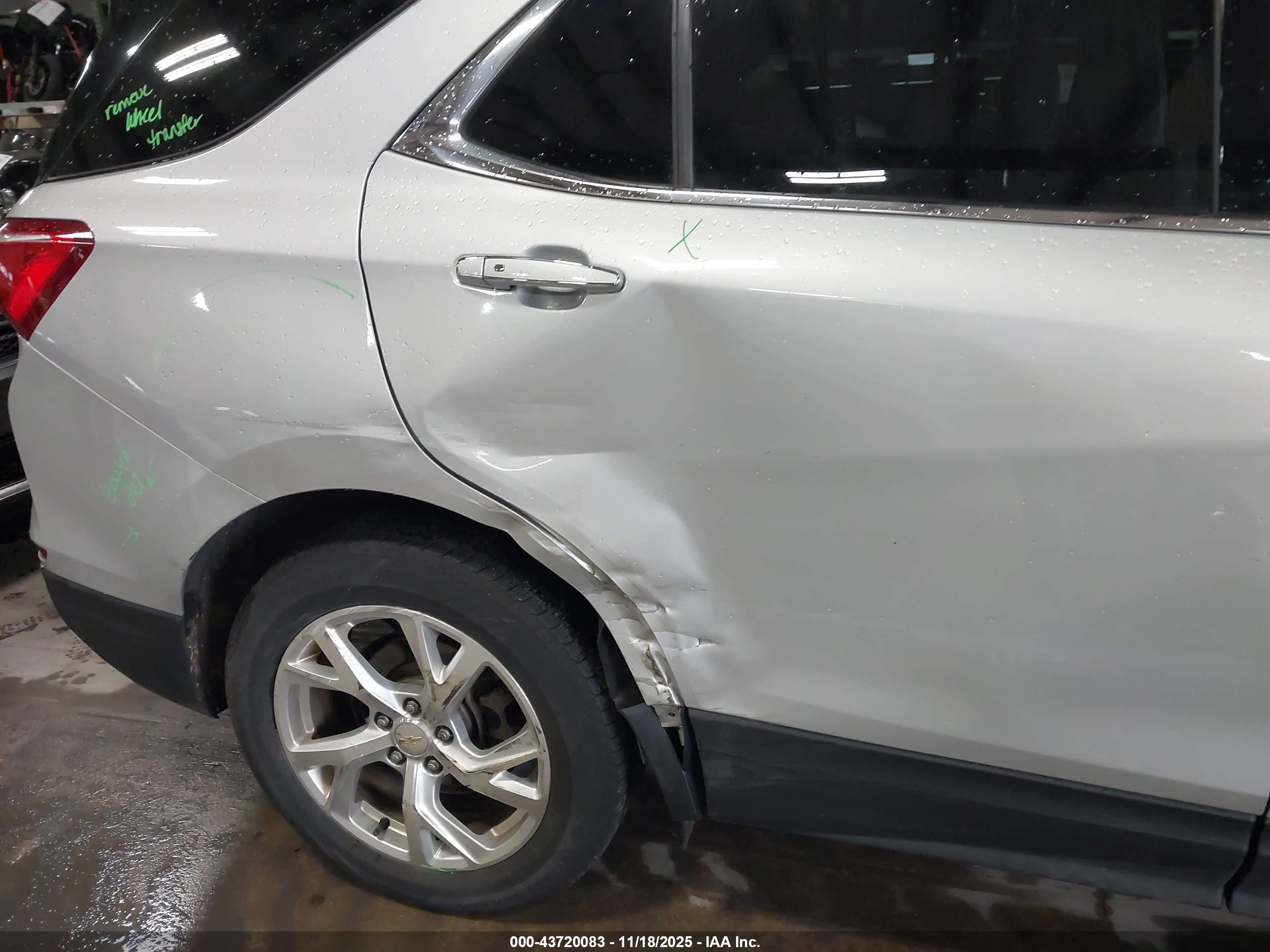 CHEVROLET EQUINOX image 6