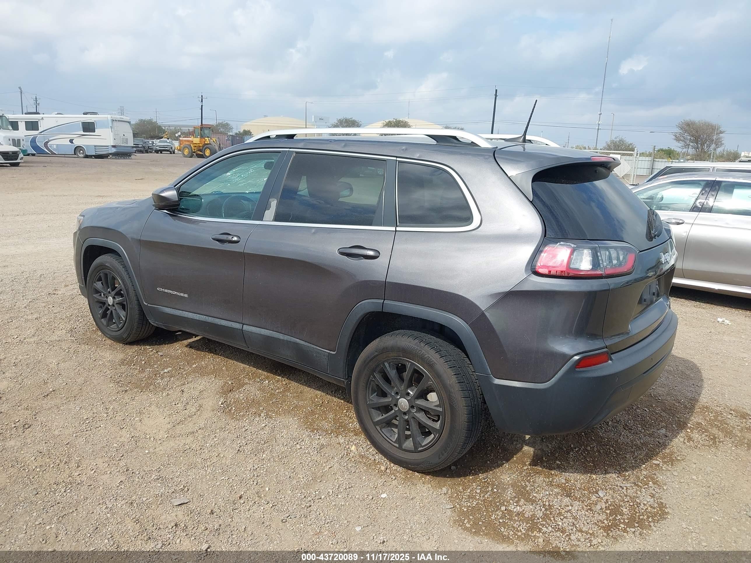 JEEP CHEROKEE image 3