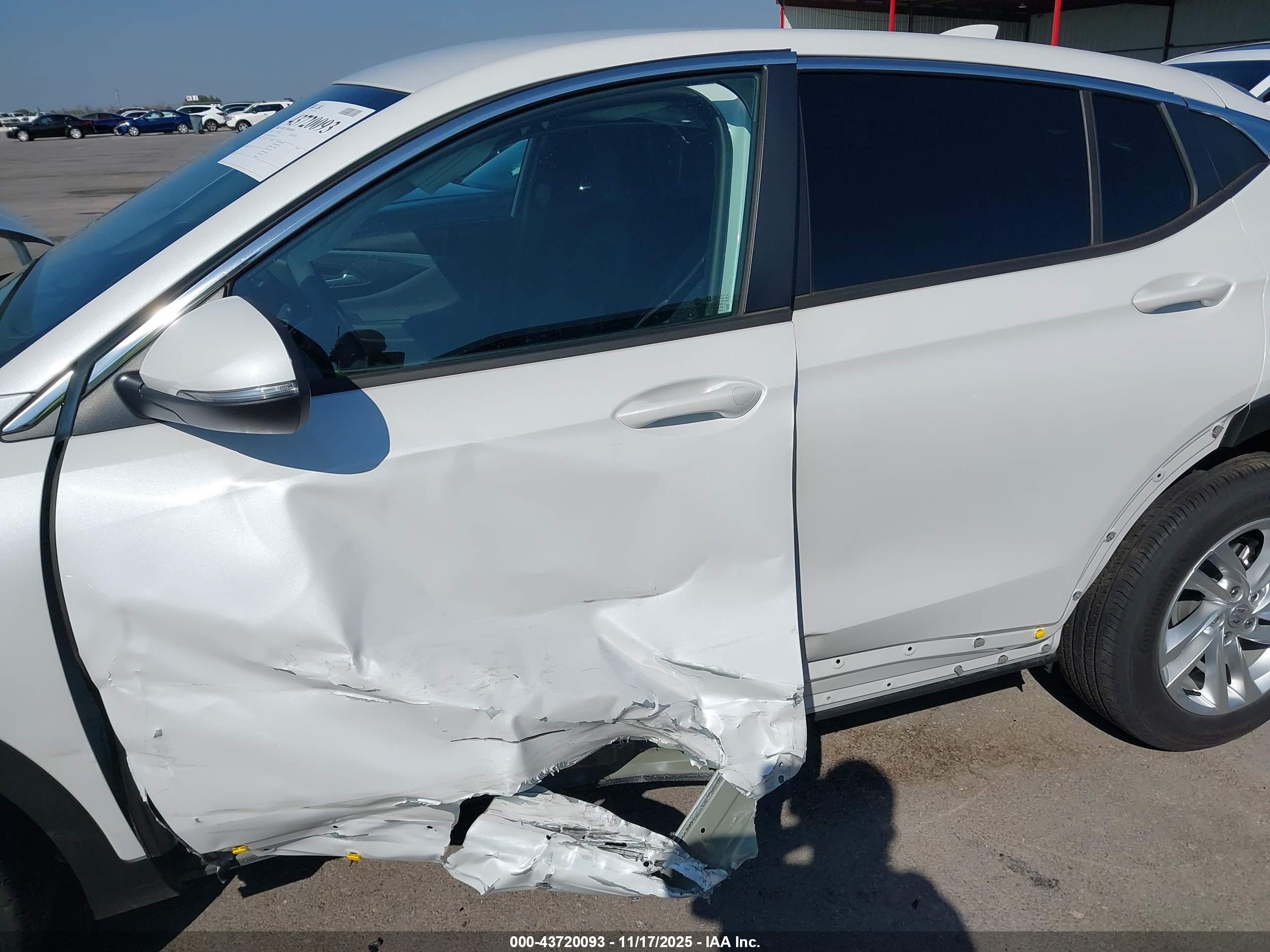 BUICK ENVISTA image 6