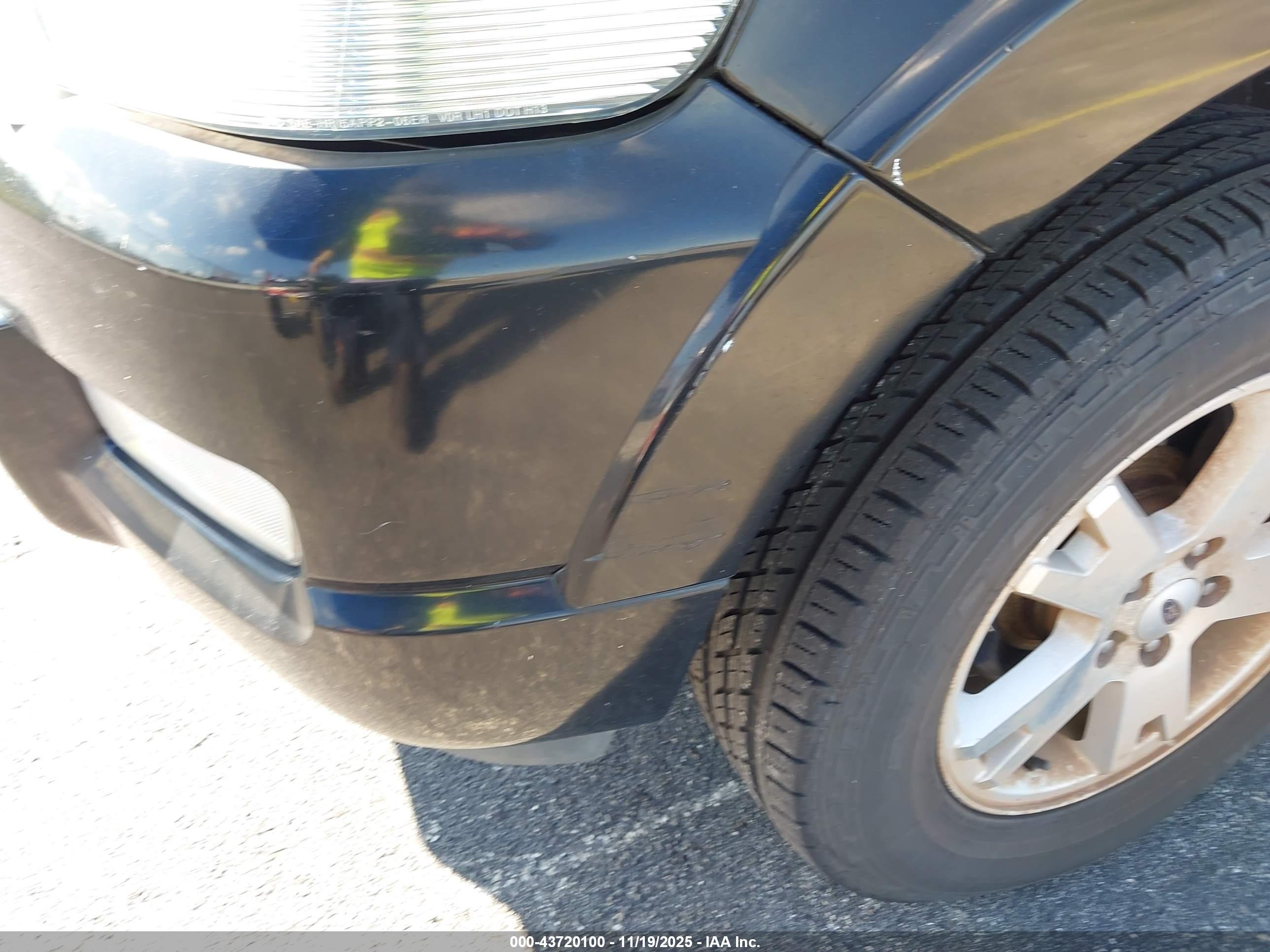 FORD EXPLORER image 6
