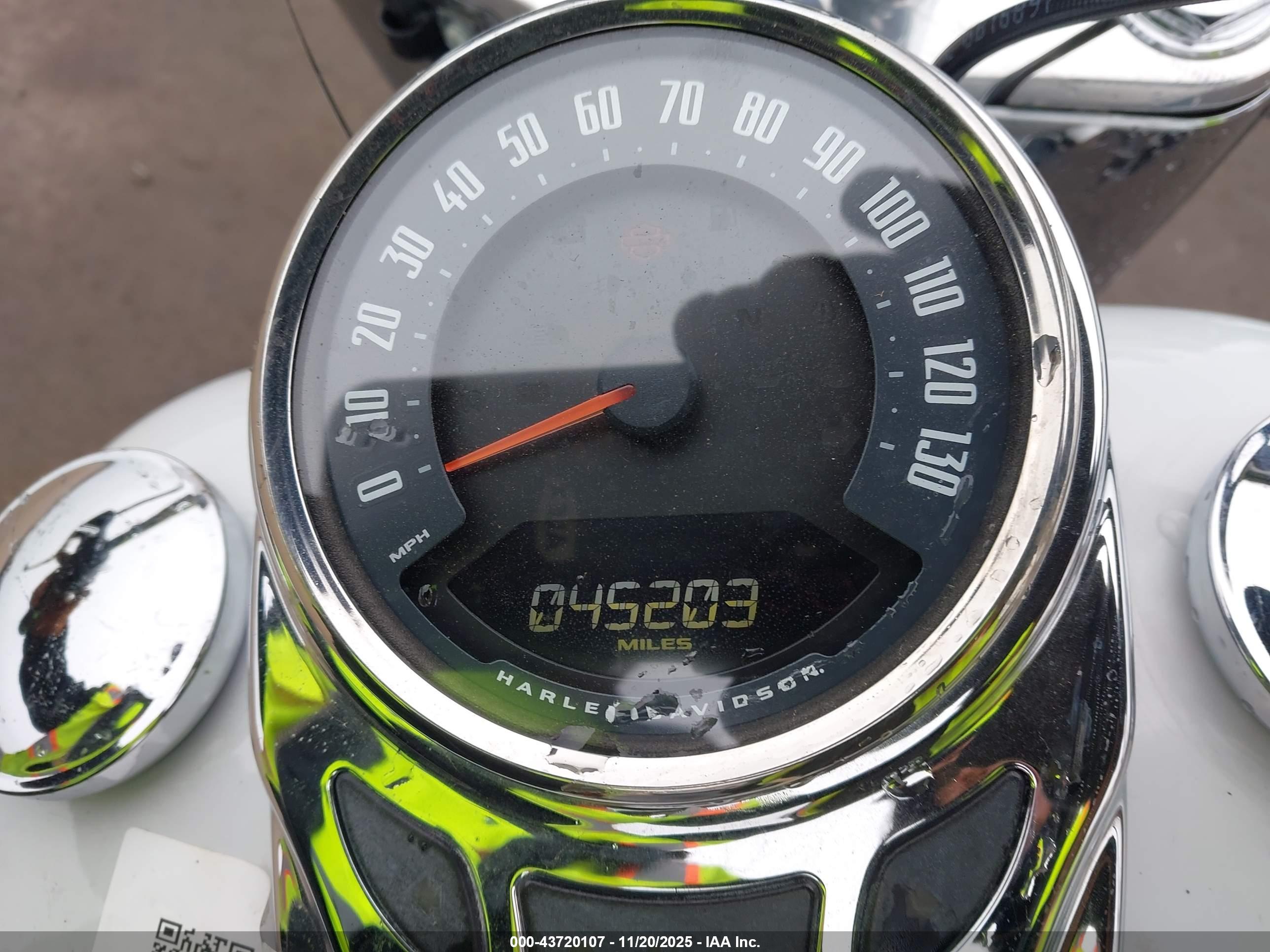 HARLEY-DAVIDSON FLDE image 7
