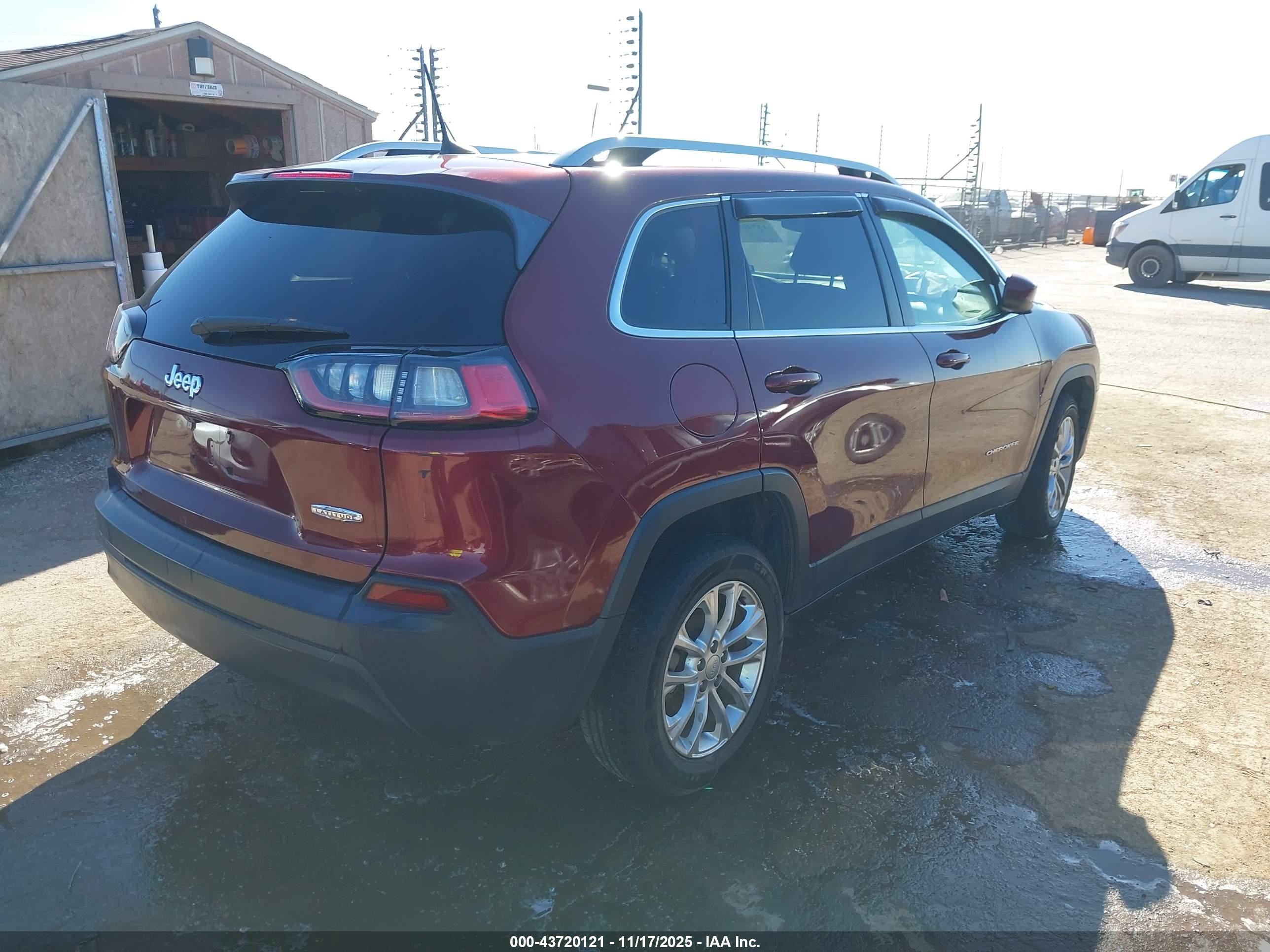 JEEP CHEROKEE image 4
