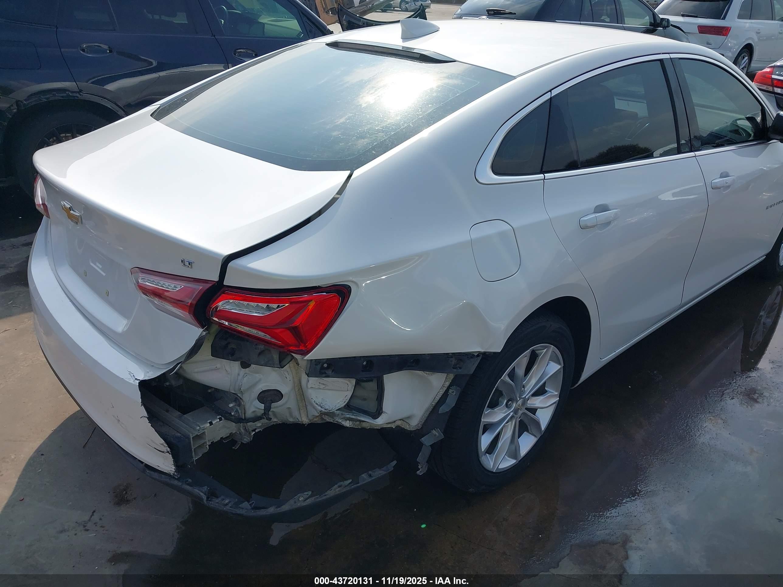 CHEVROLET MALIBU image 6