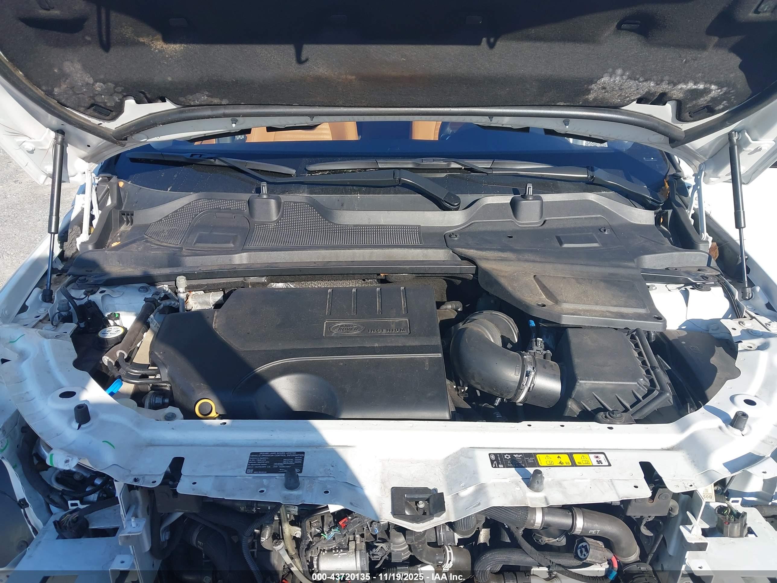 LAND ROVER image 10