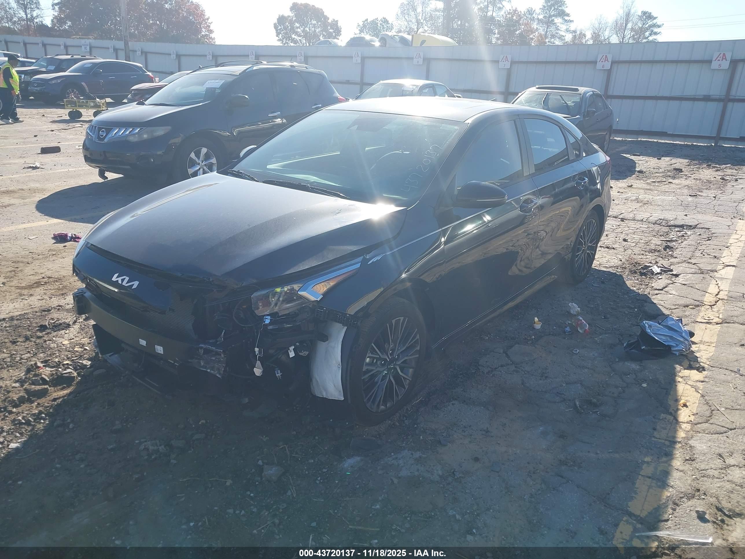 KIA FORTE image 2