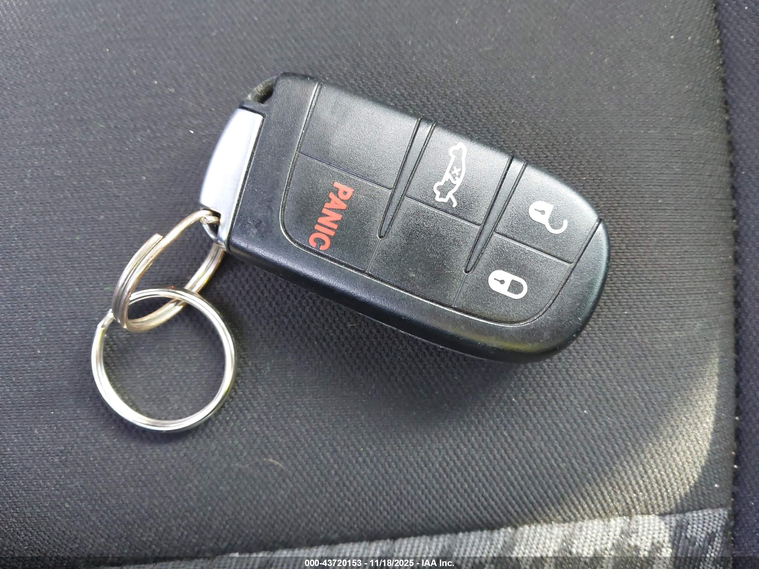 DODGE CHALLENGER image 11