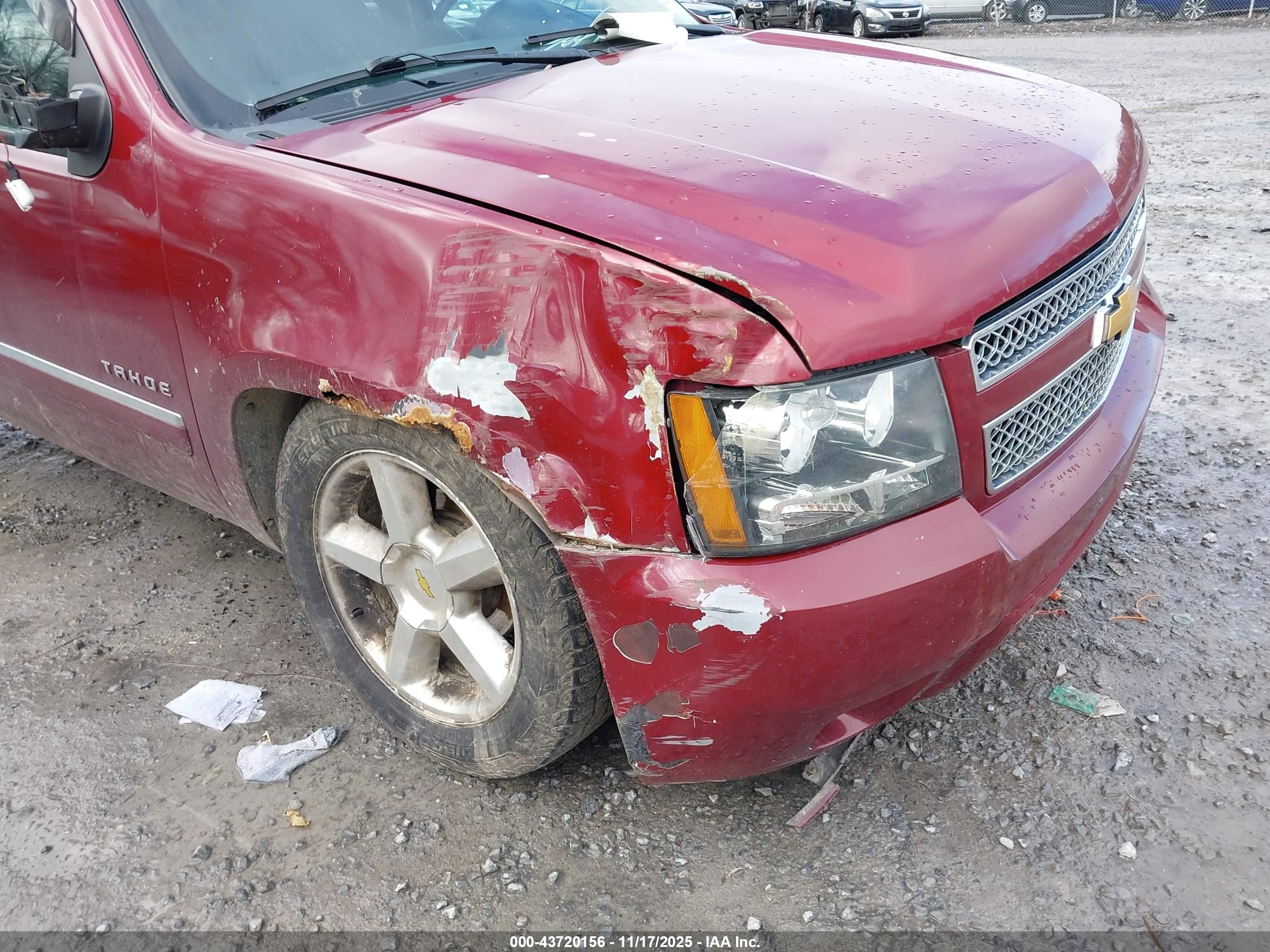 CHEVROLET TAHOE image 6