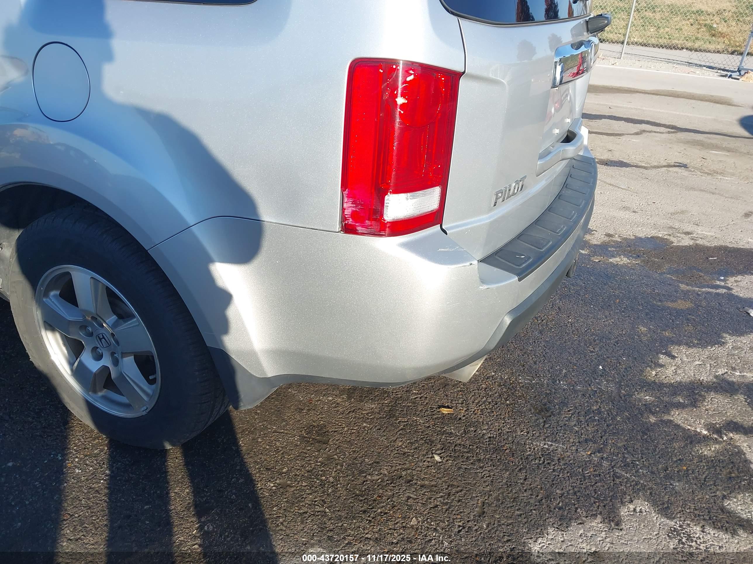 HONDA PILOT image 6
