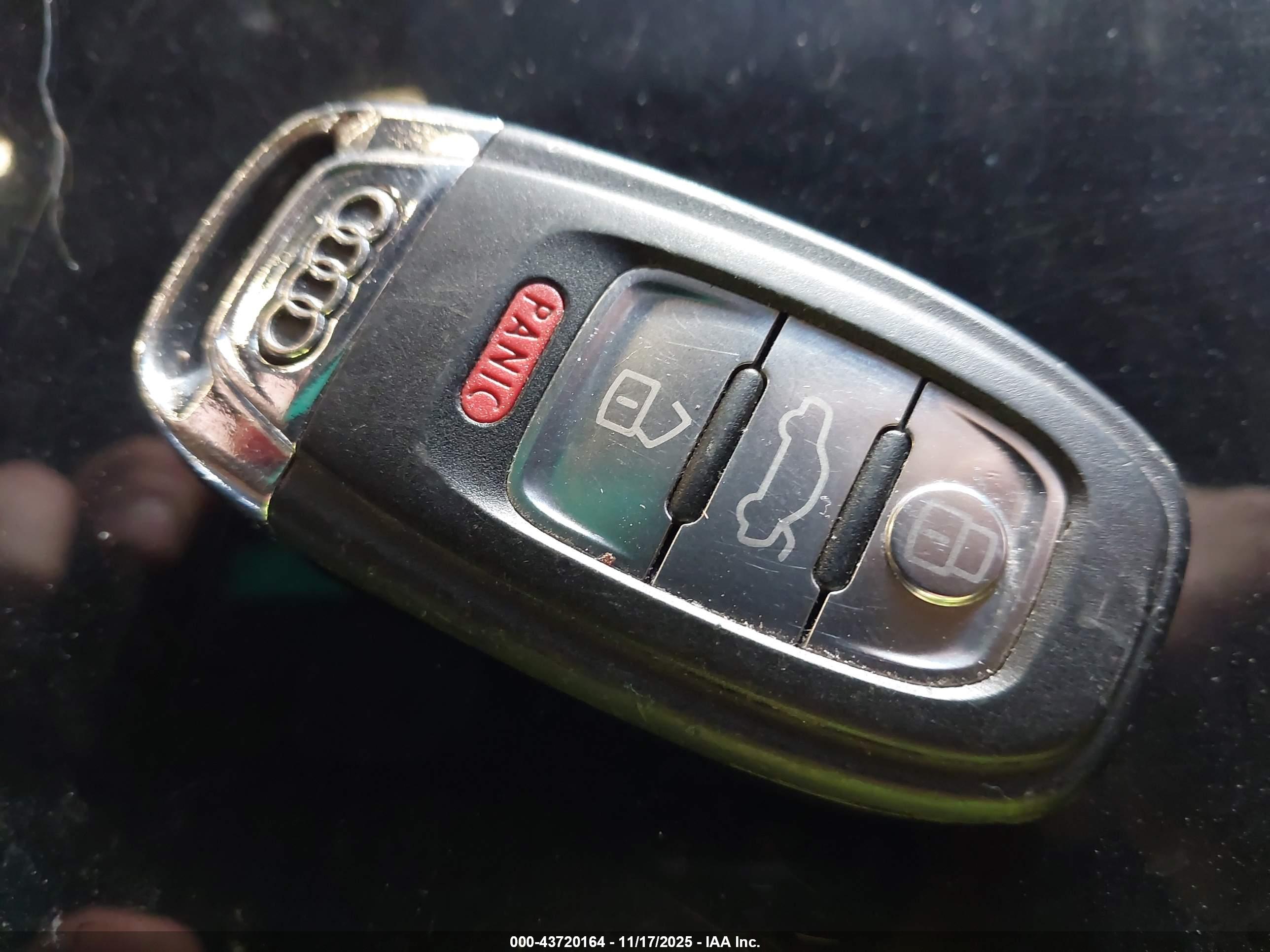 AUDI A4 image 11