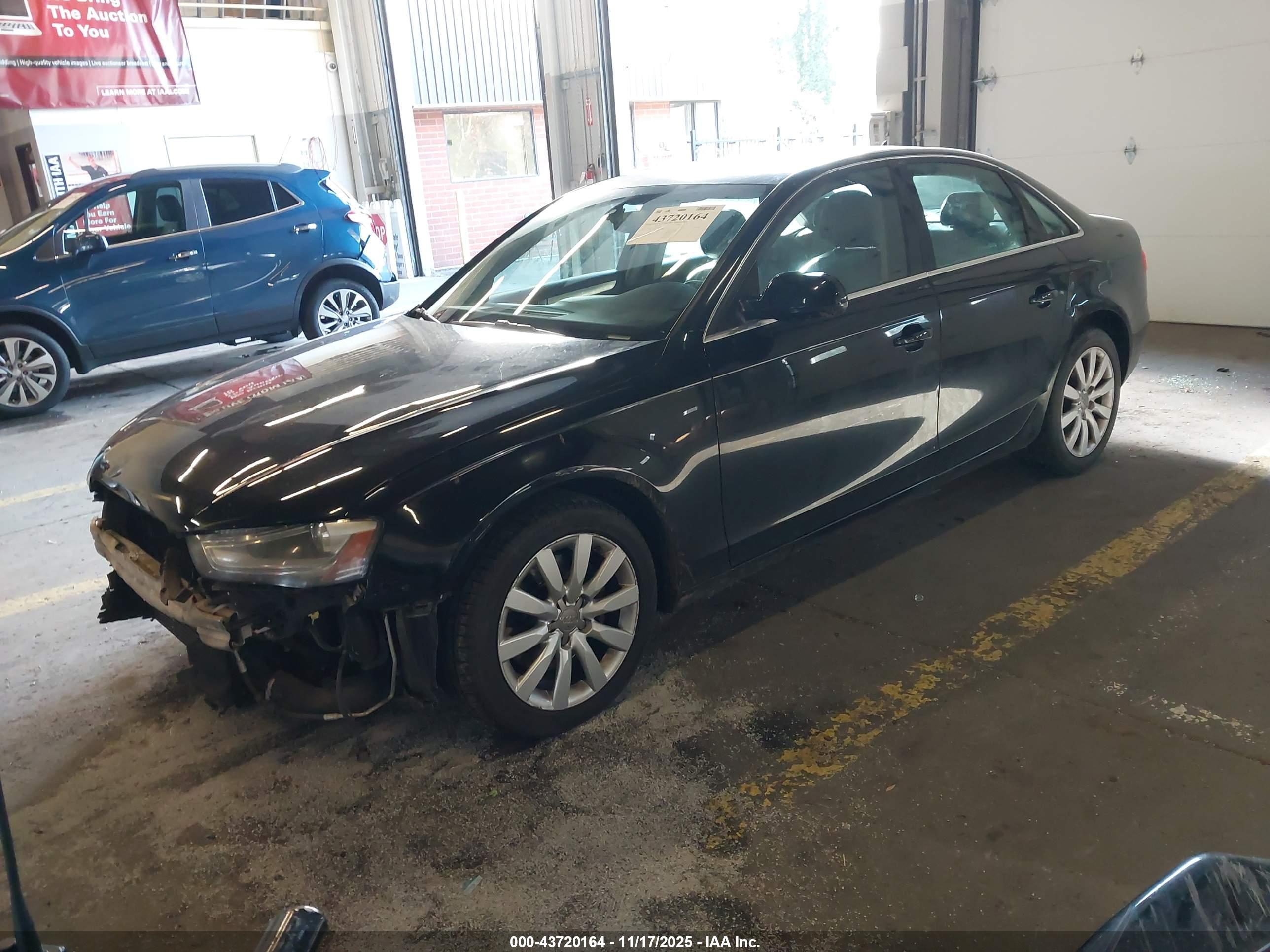 AUDI A4 image 2
