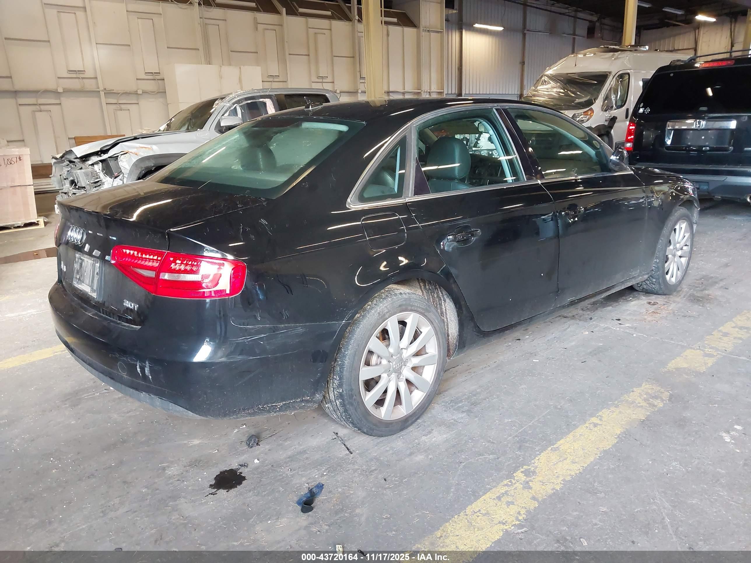 AUDI A4 image 4