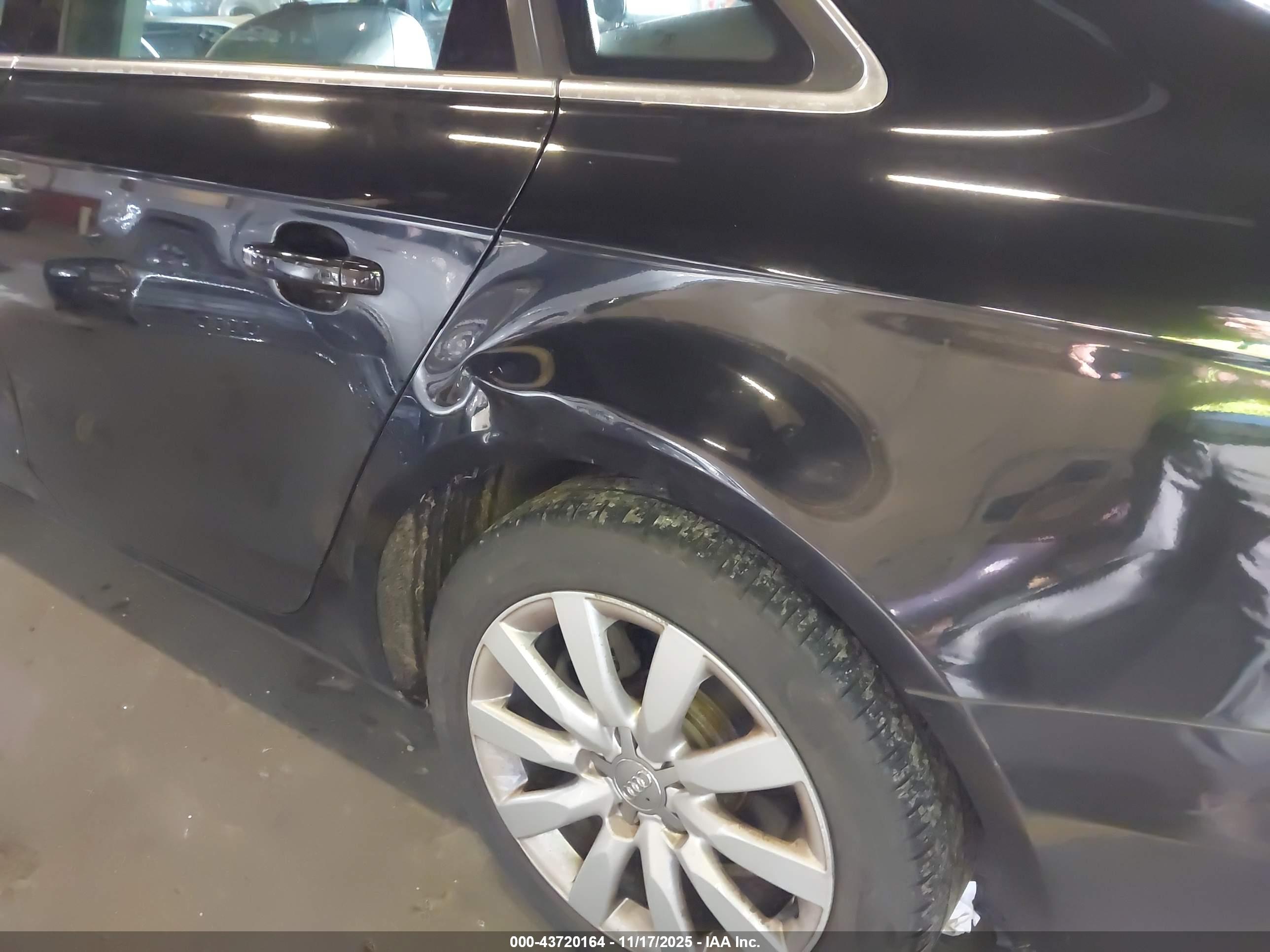 AUDI A4 image 6