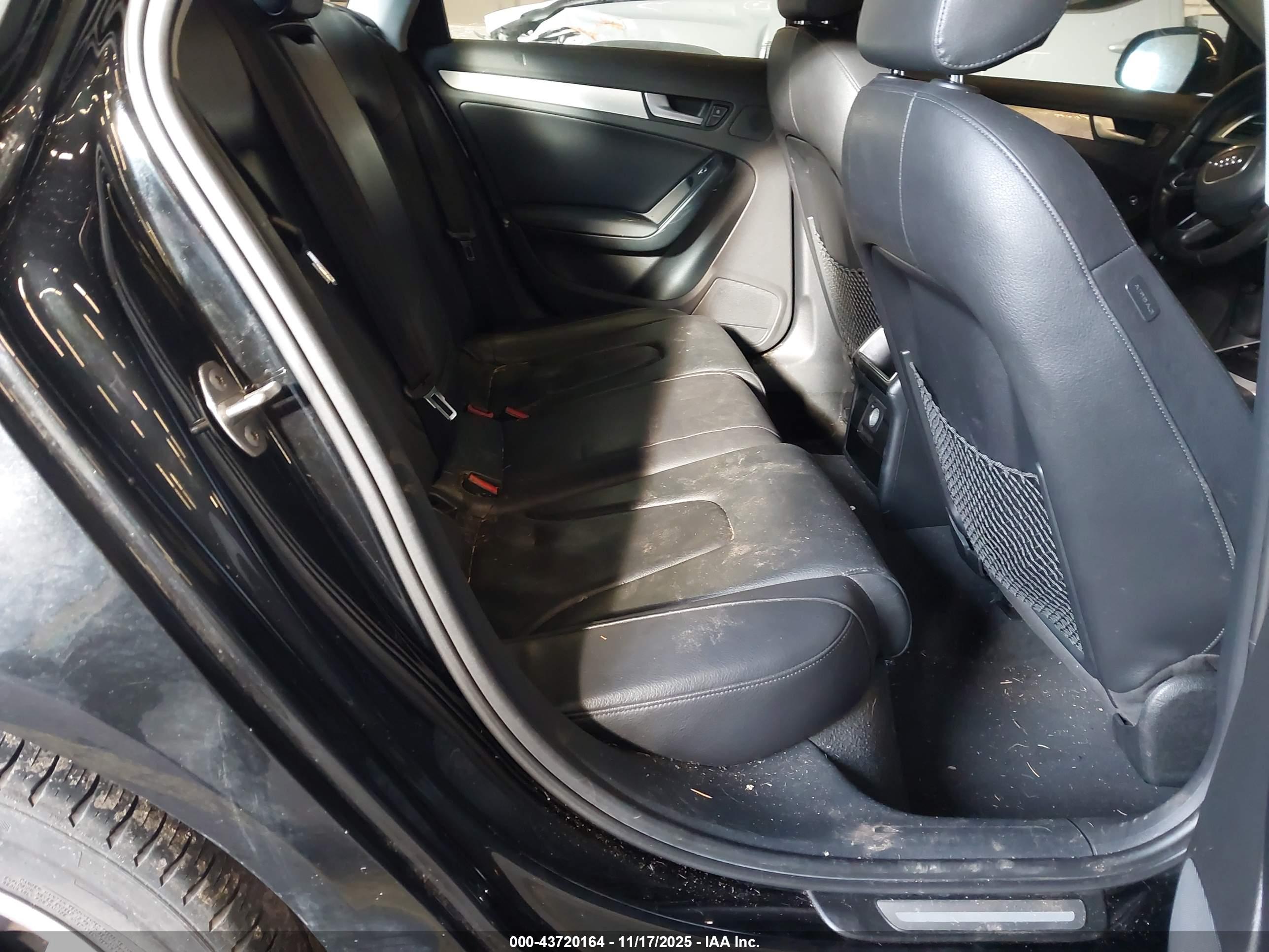 AUDI A4 image 8