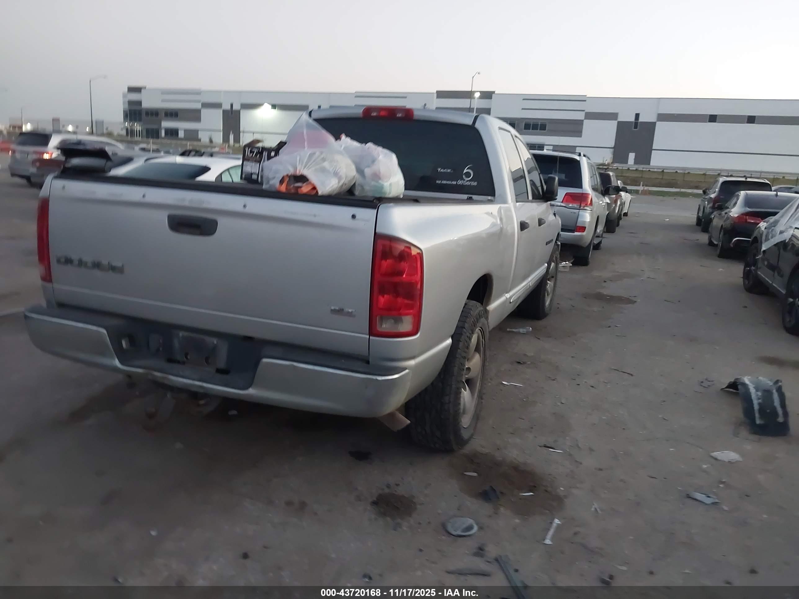 DODGE RAM image 4