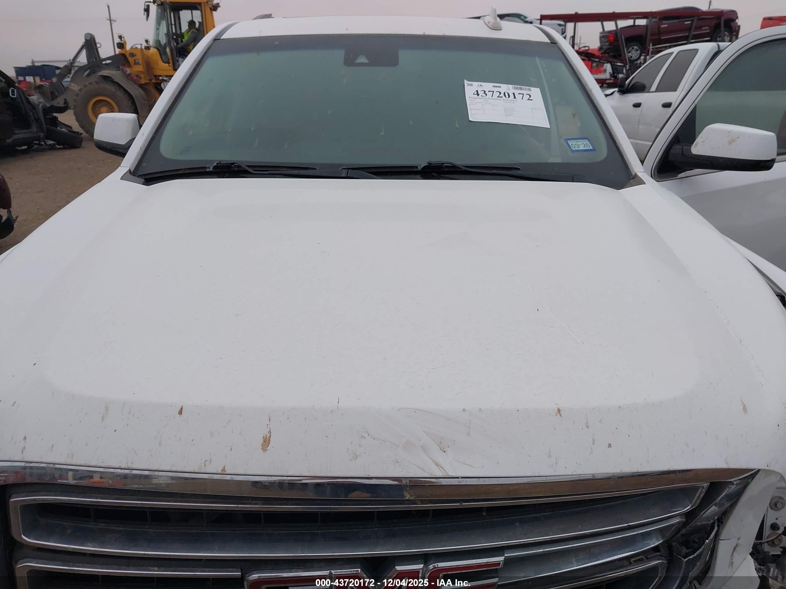 GMC YUKON image 10