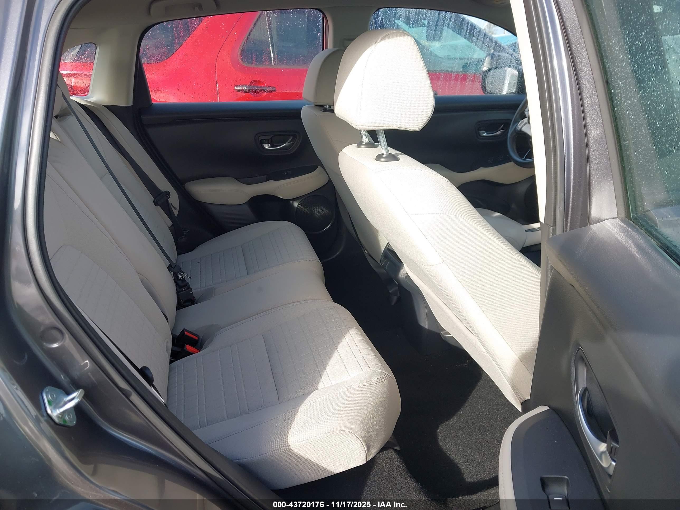 HONDA HR-V image 8