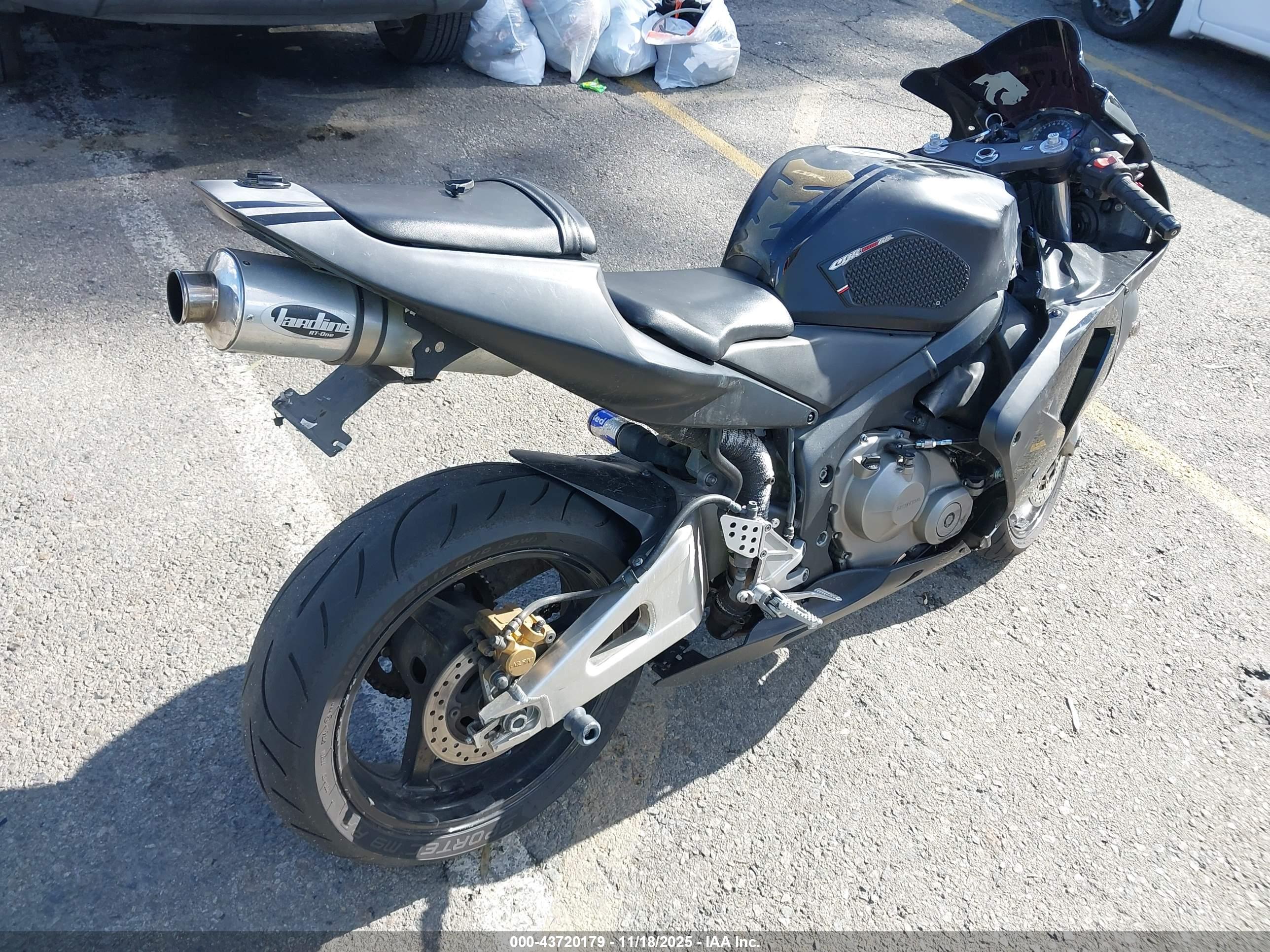 HONDA CBR600 image 4