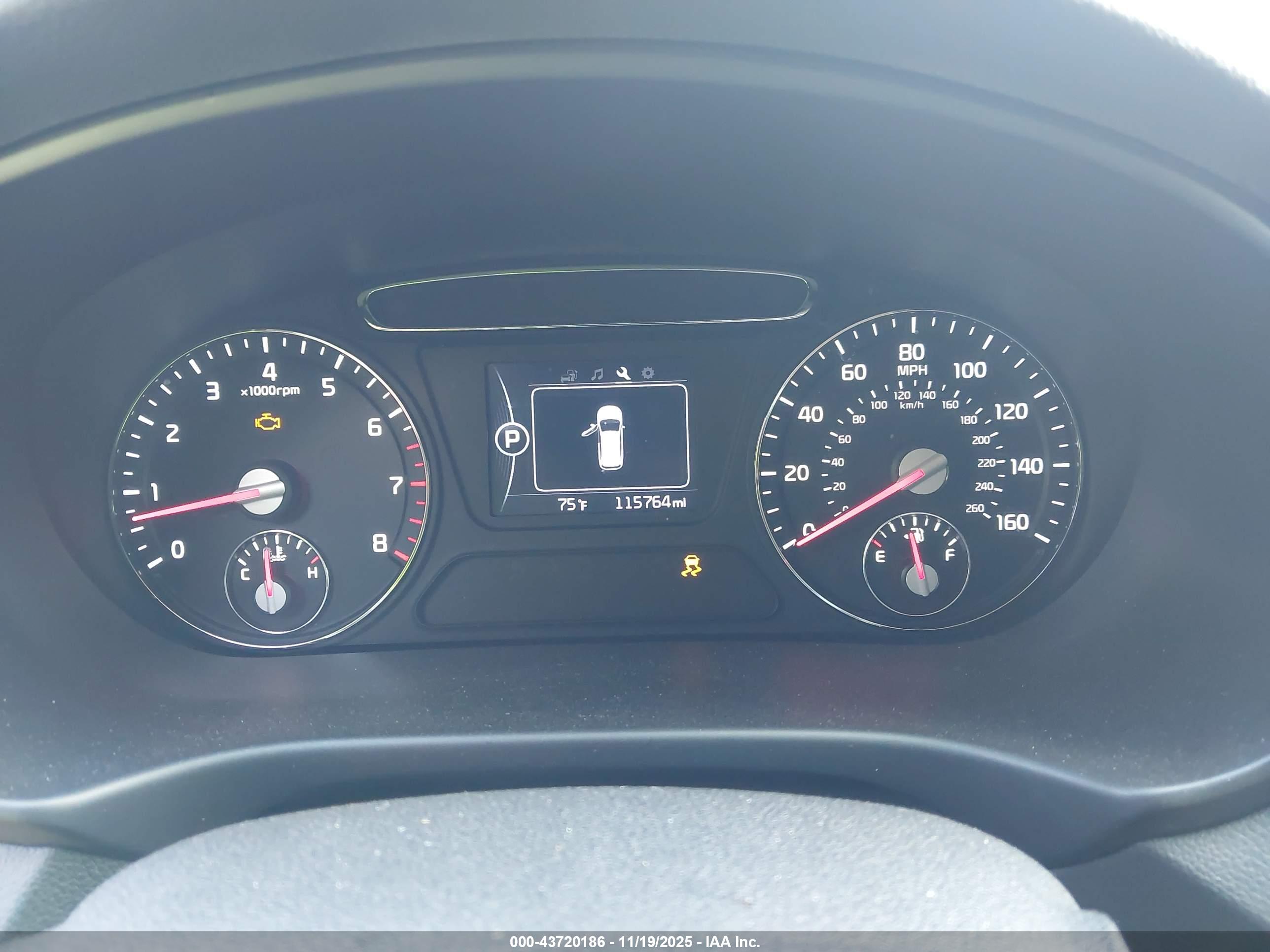 KIA SORENTO image 7