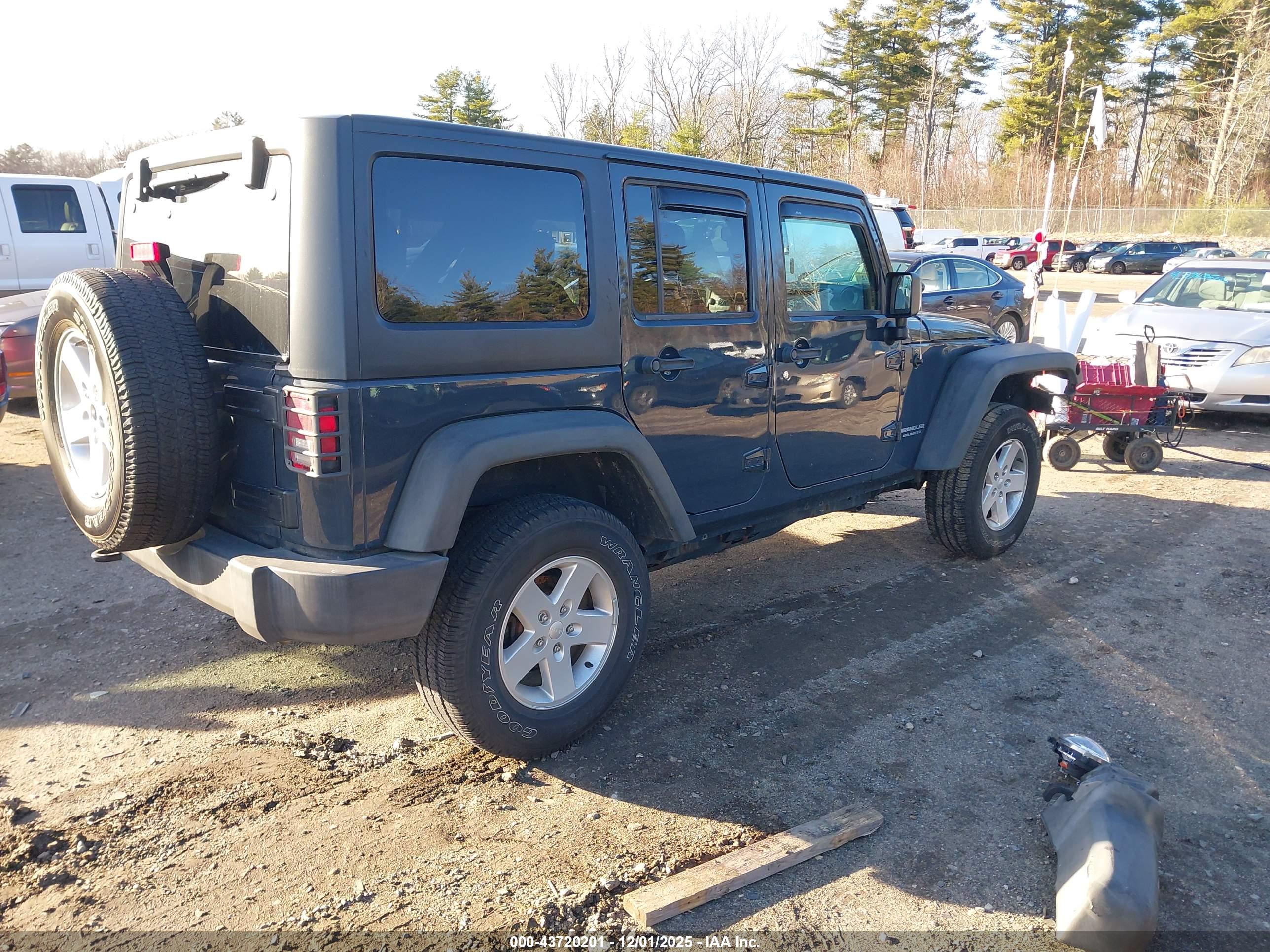 JEEP WRANGLER image 4