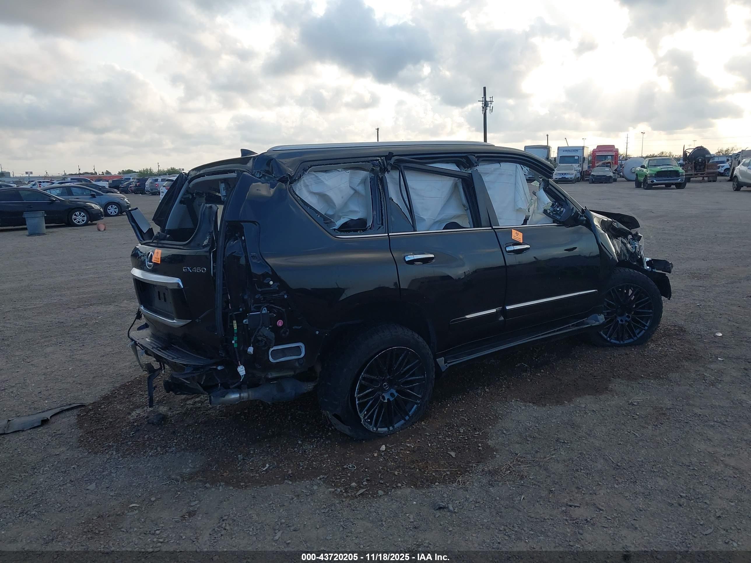 LEXUS GX image 4