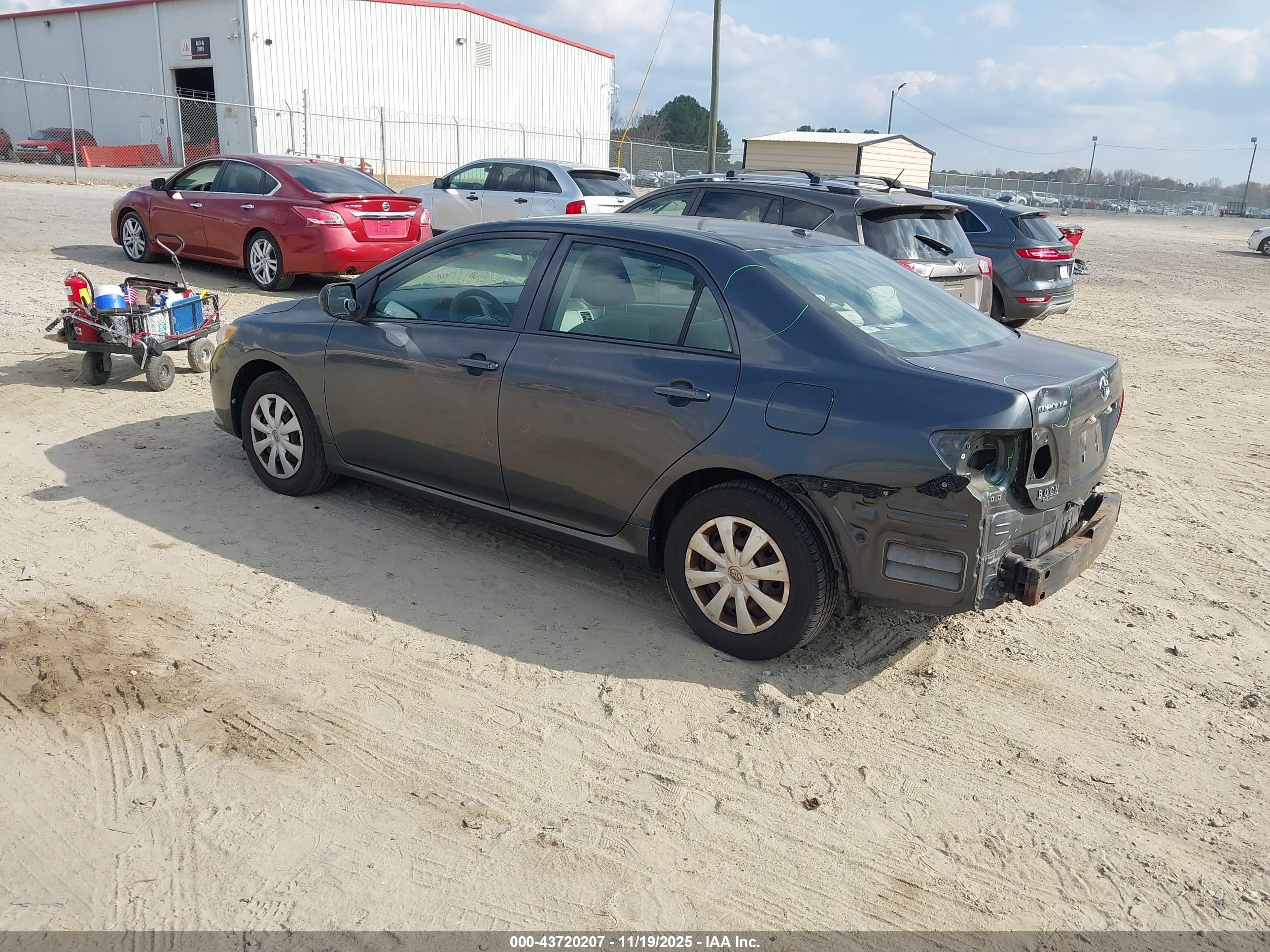 TOYOTA COROLLA image 3