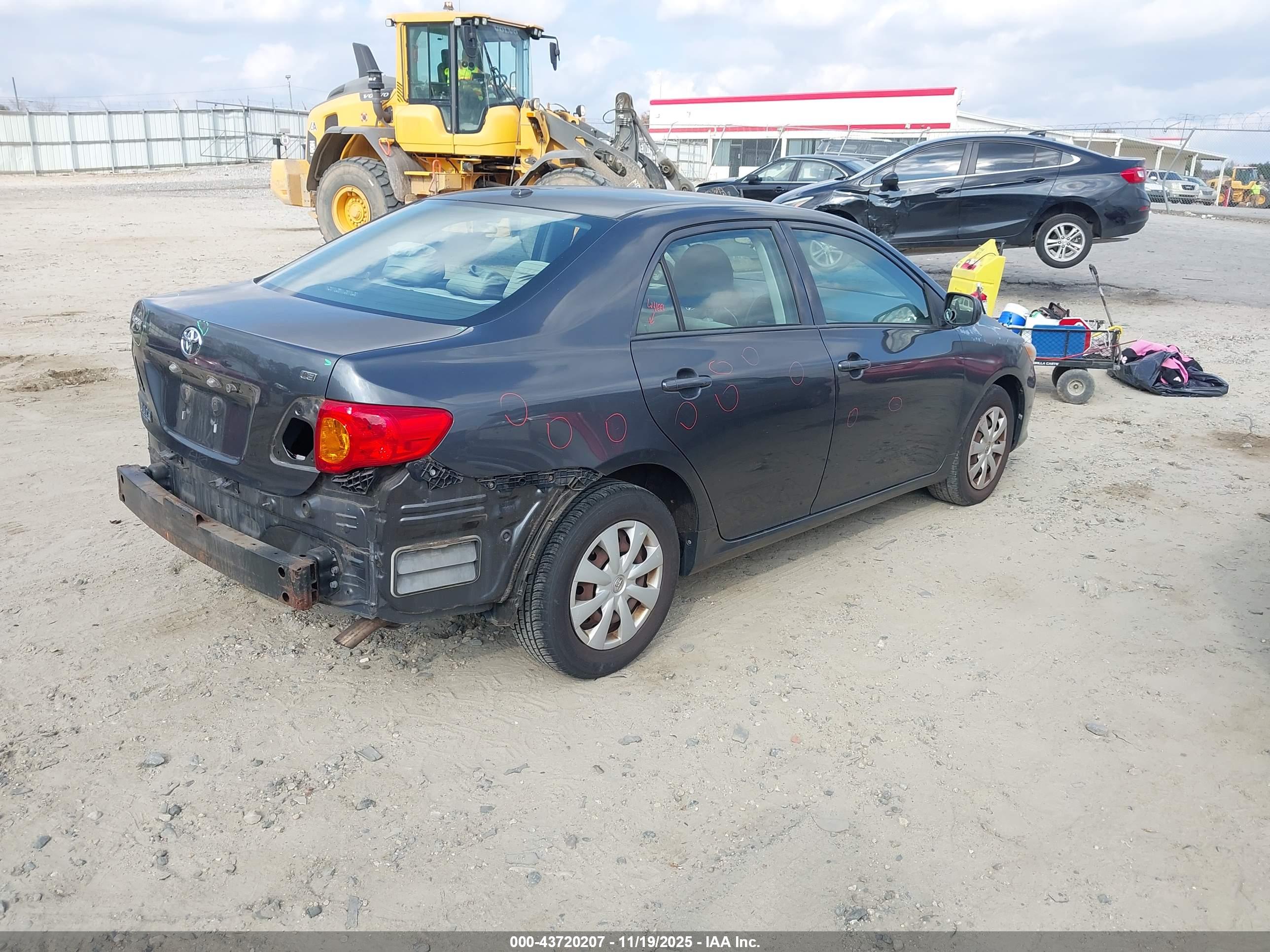 TOYOTA COROLLA image 4