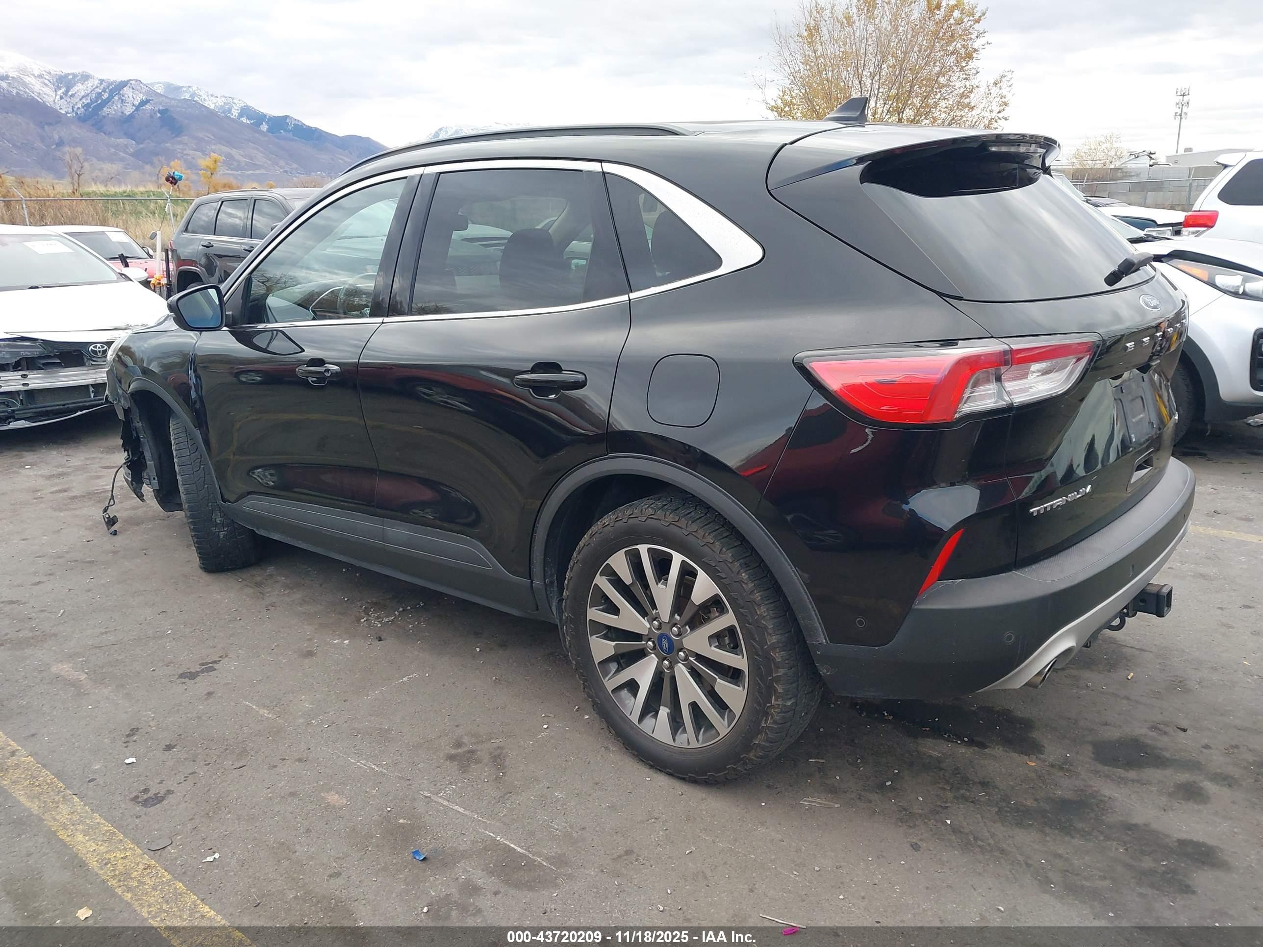 FORD ESCAPE image 3
