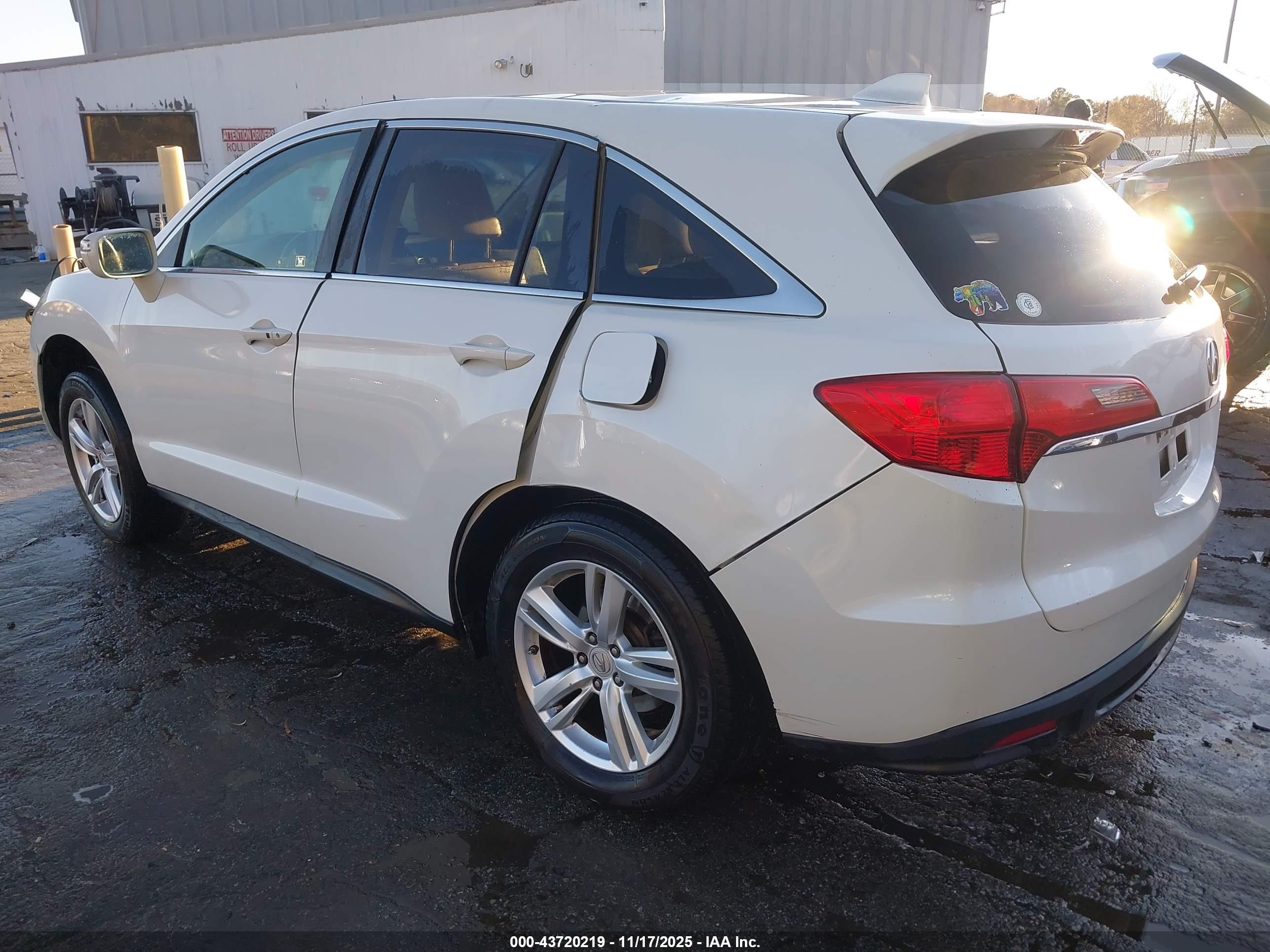 ACURA RDX image 3