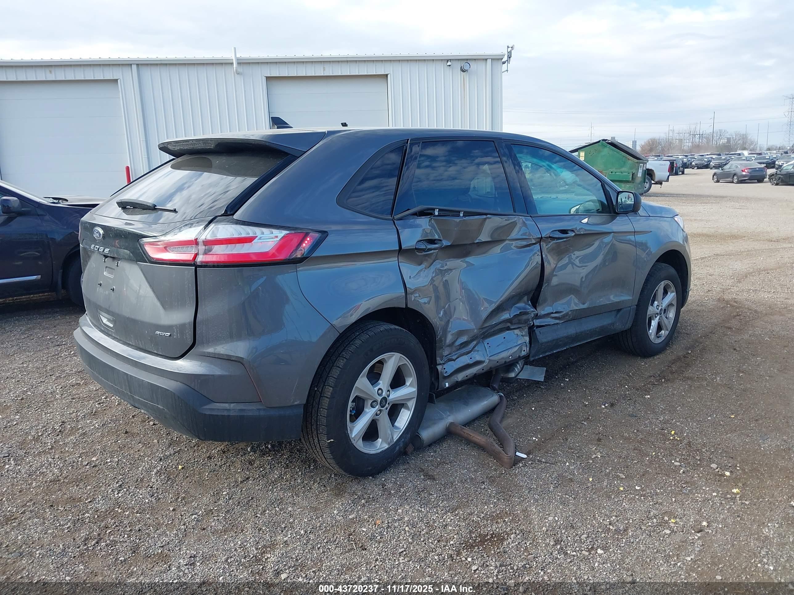 FORD EDGE image 4