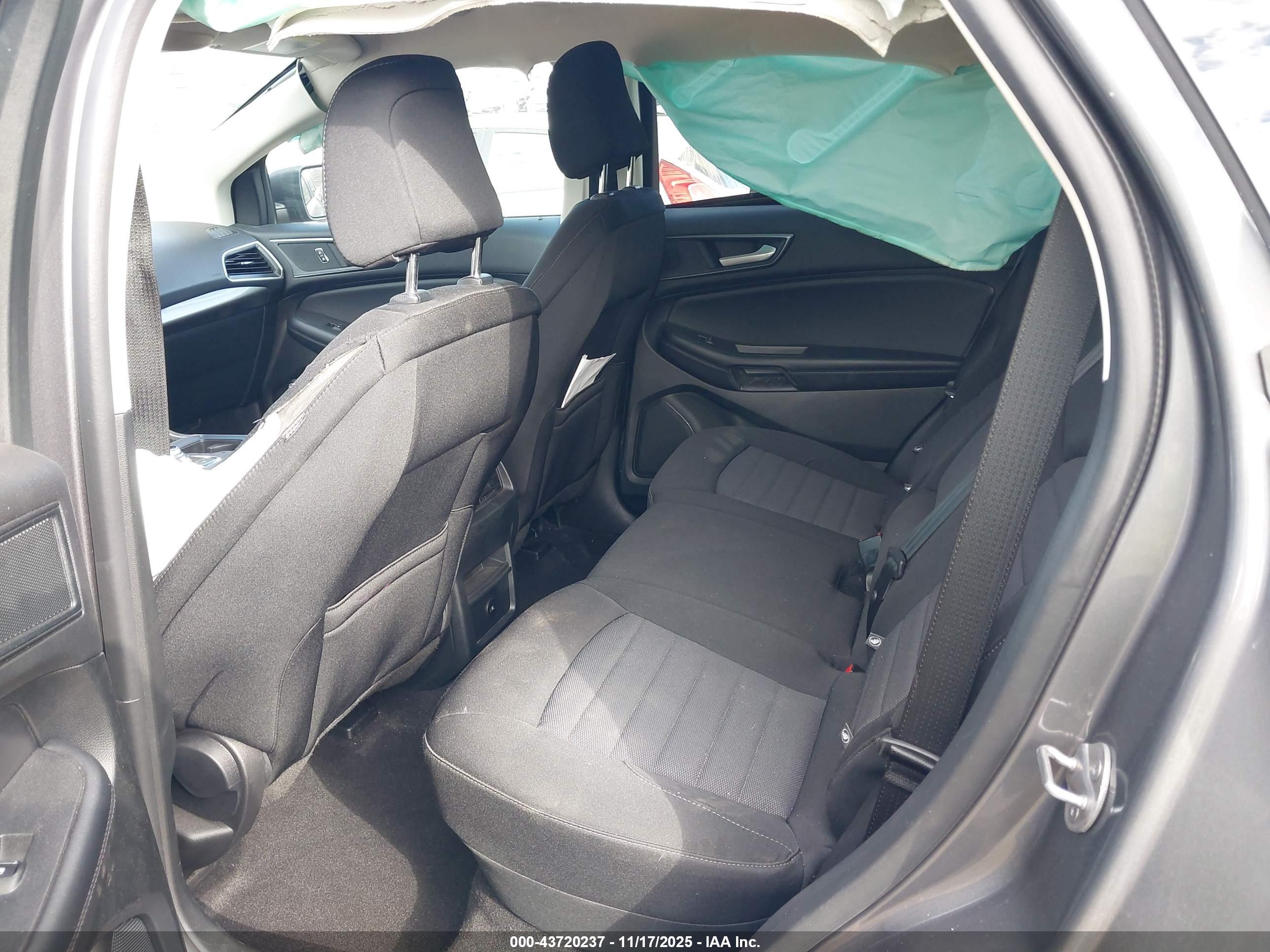 FORD EDGE image 8