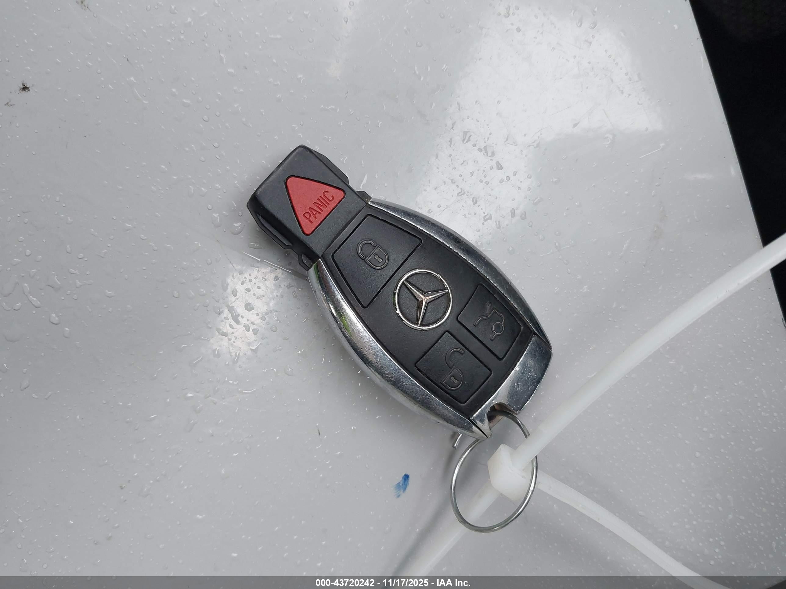 MERCEDES-BENZ CLA image 11