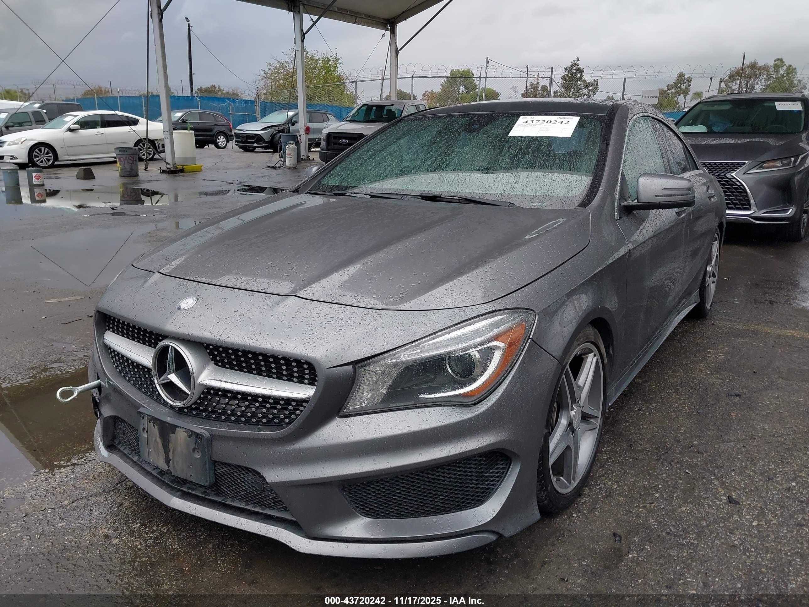 MERCEDES-BENZ CLA image 2