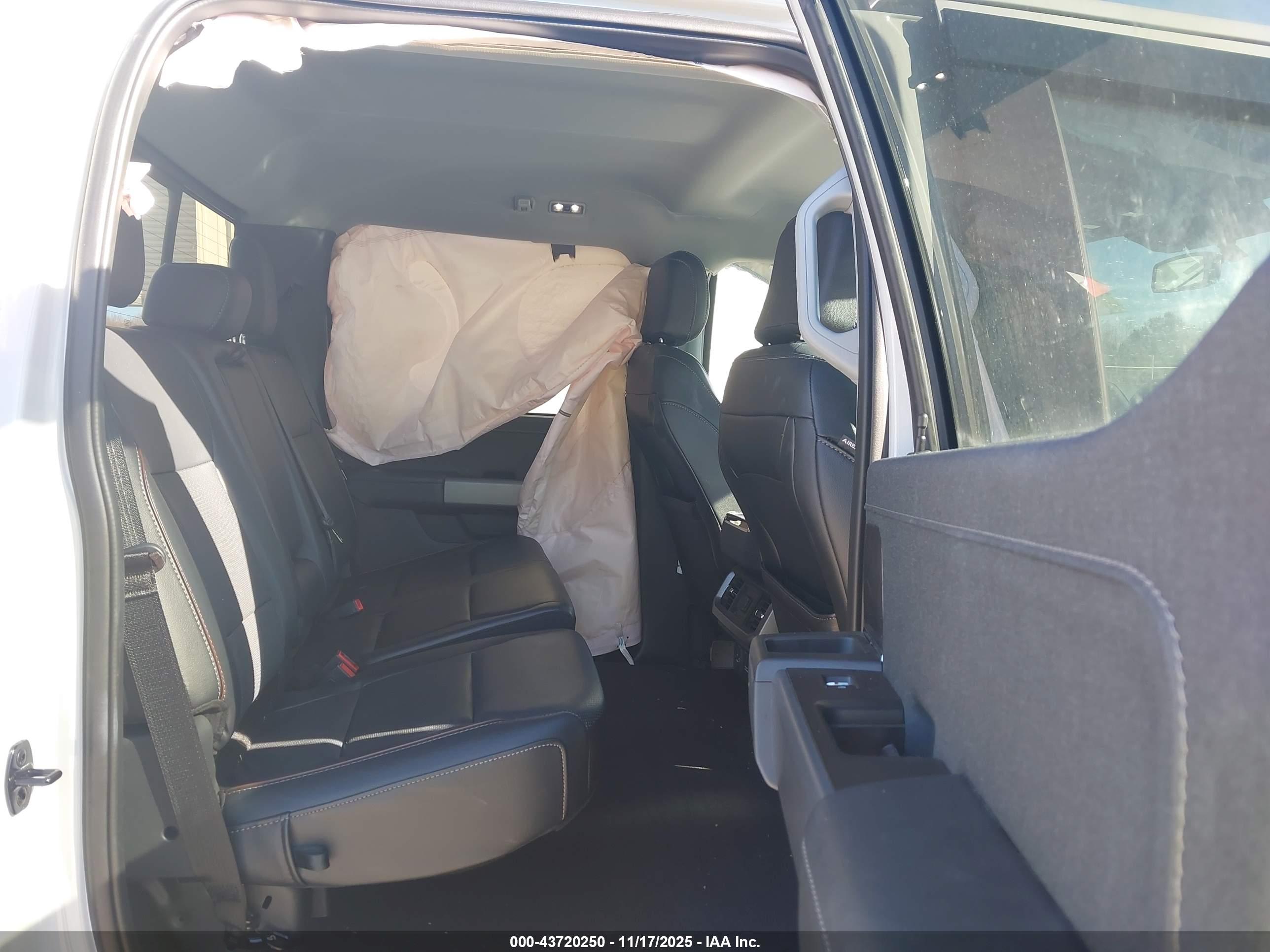 FORD F-150 image 8