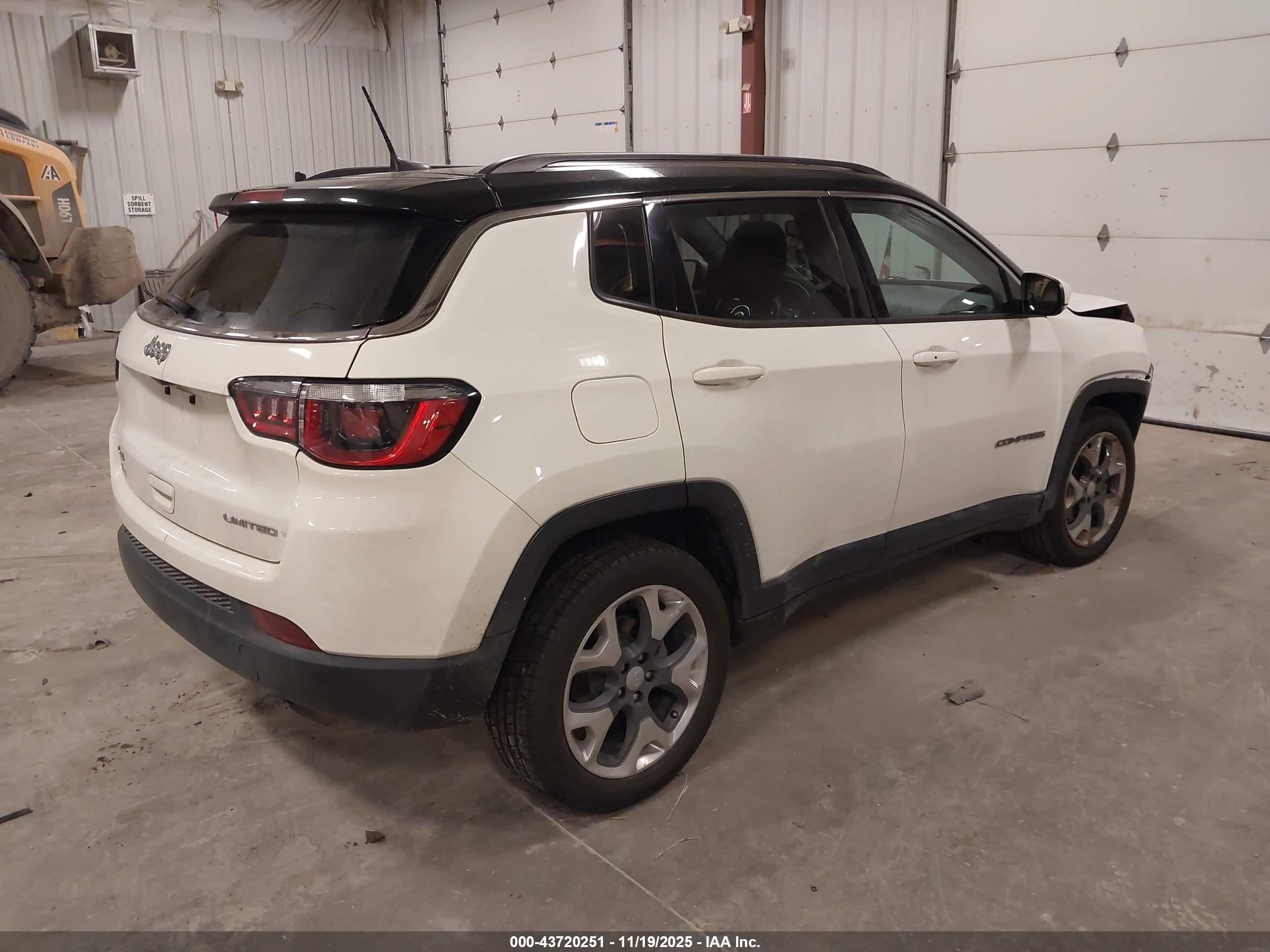 JEEP COMPASS image 4