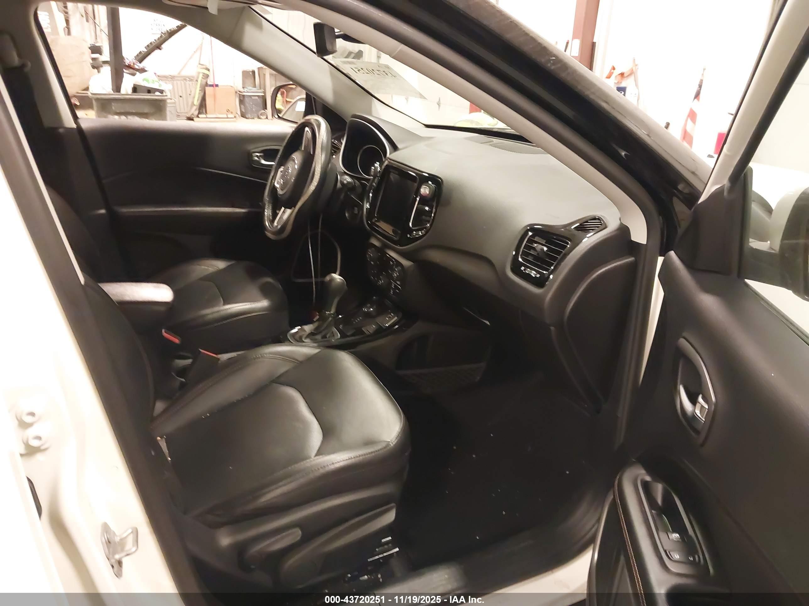JEEP COMPASS image 5