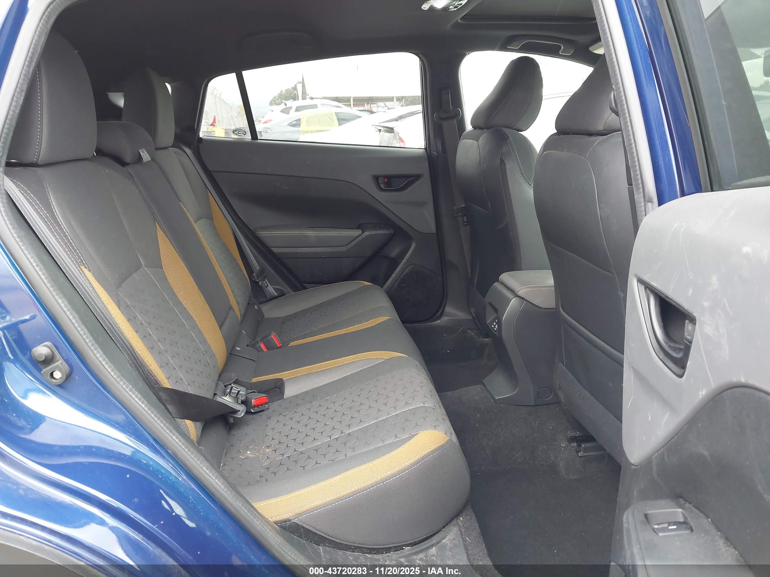 SUBARU CROSSTREK image 8