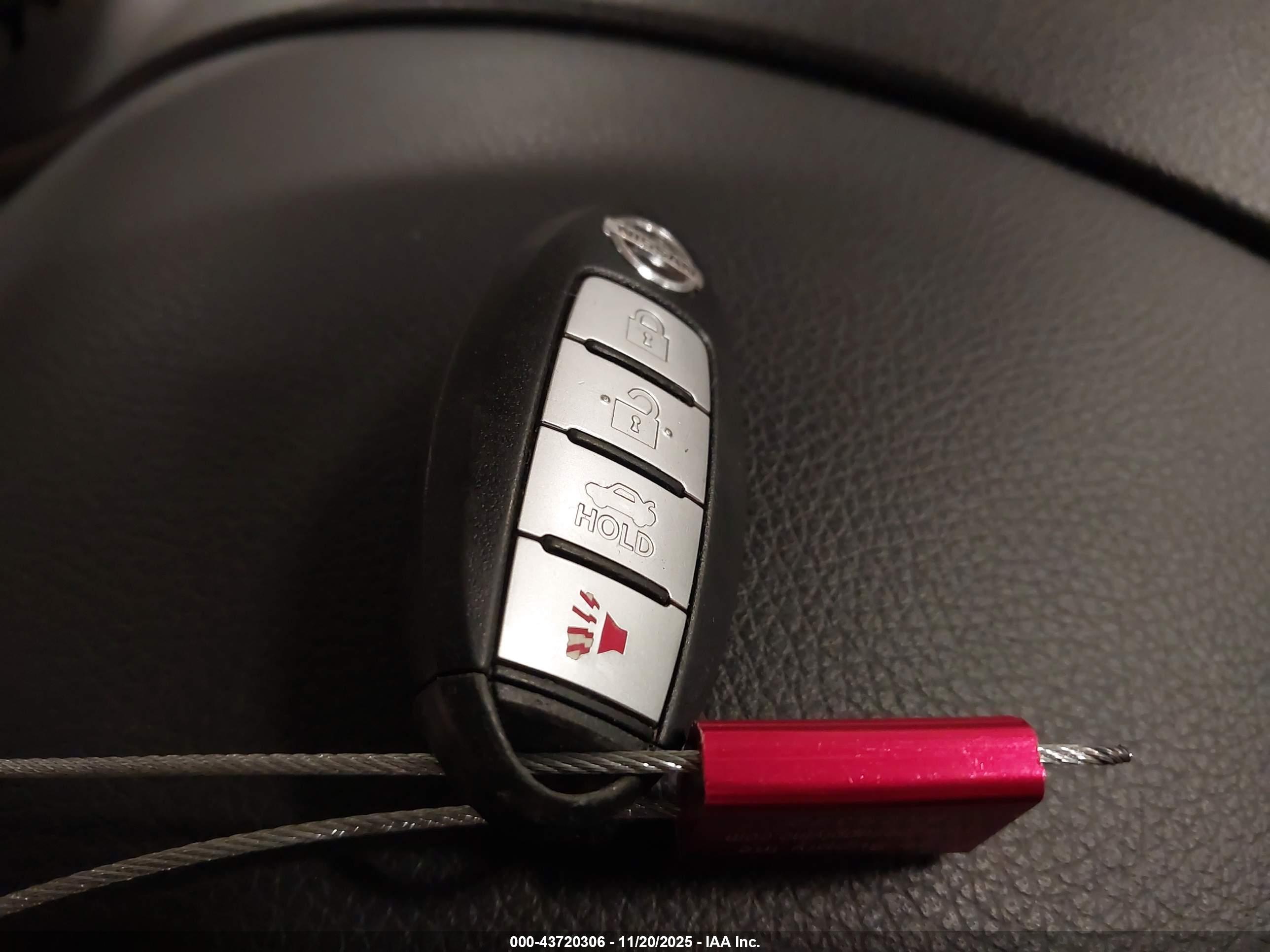 NISSAN ALTIMA image 11