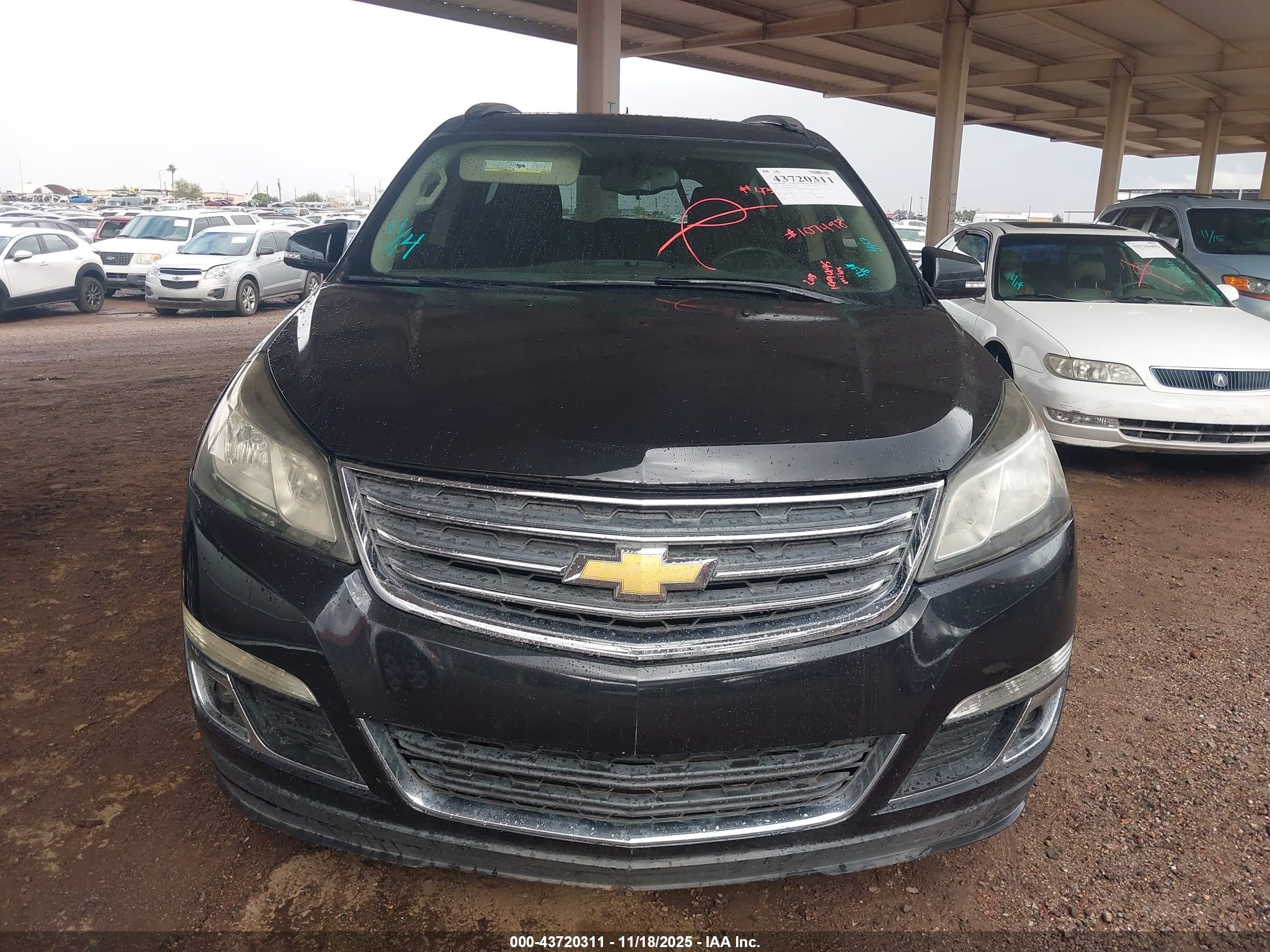 CHEVROLET TRAVERSE image 6