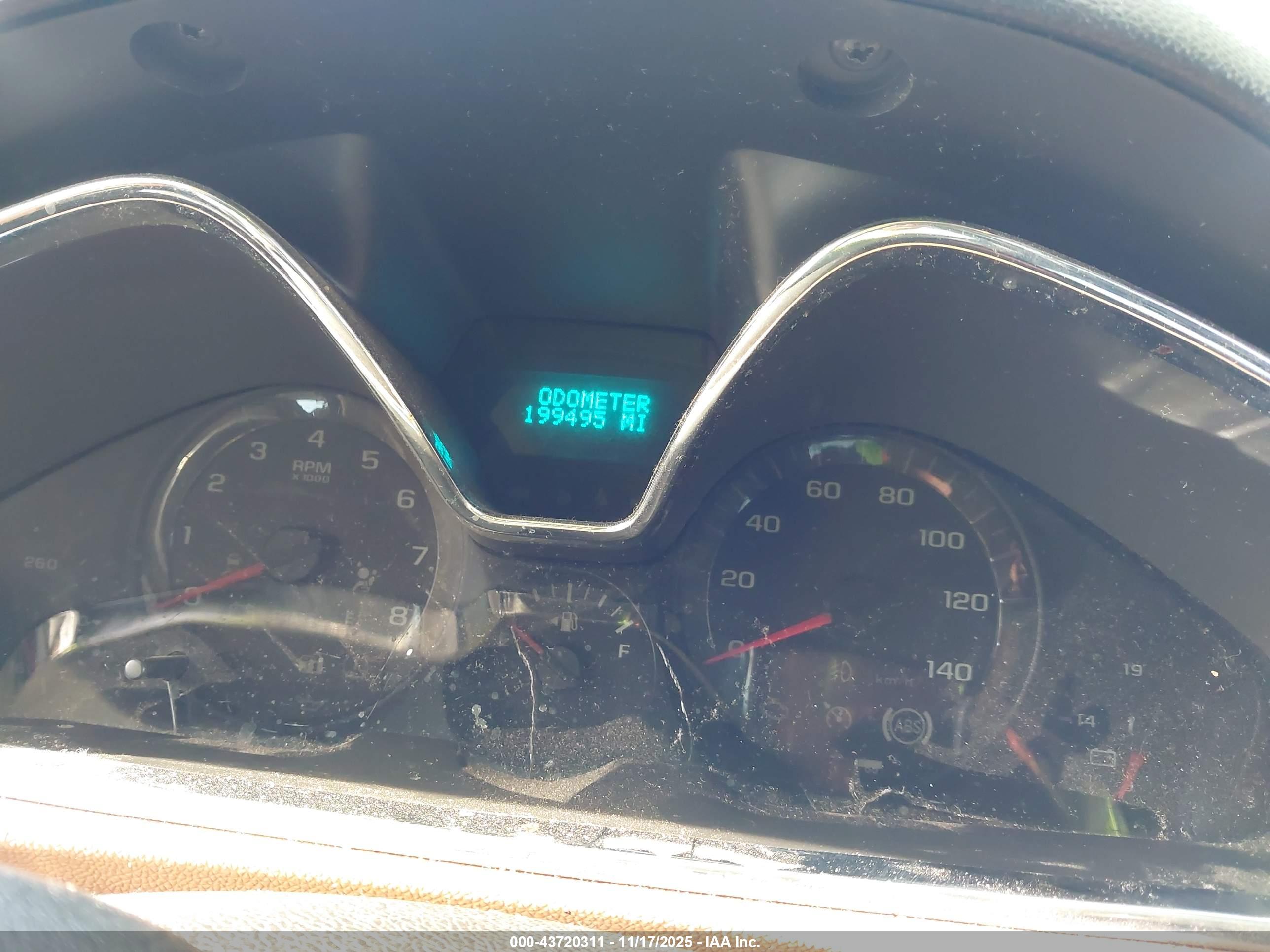 CHEVROLET TRAVERSE image 7