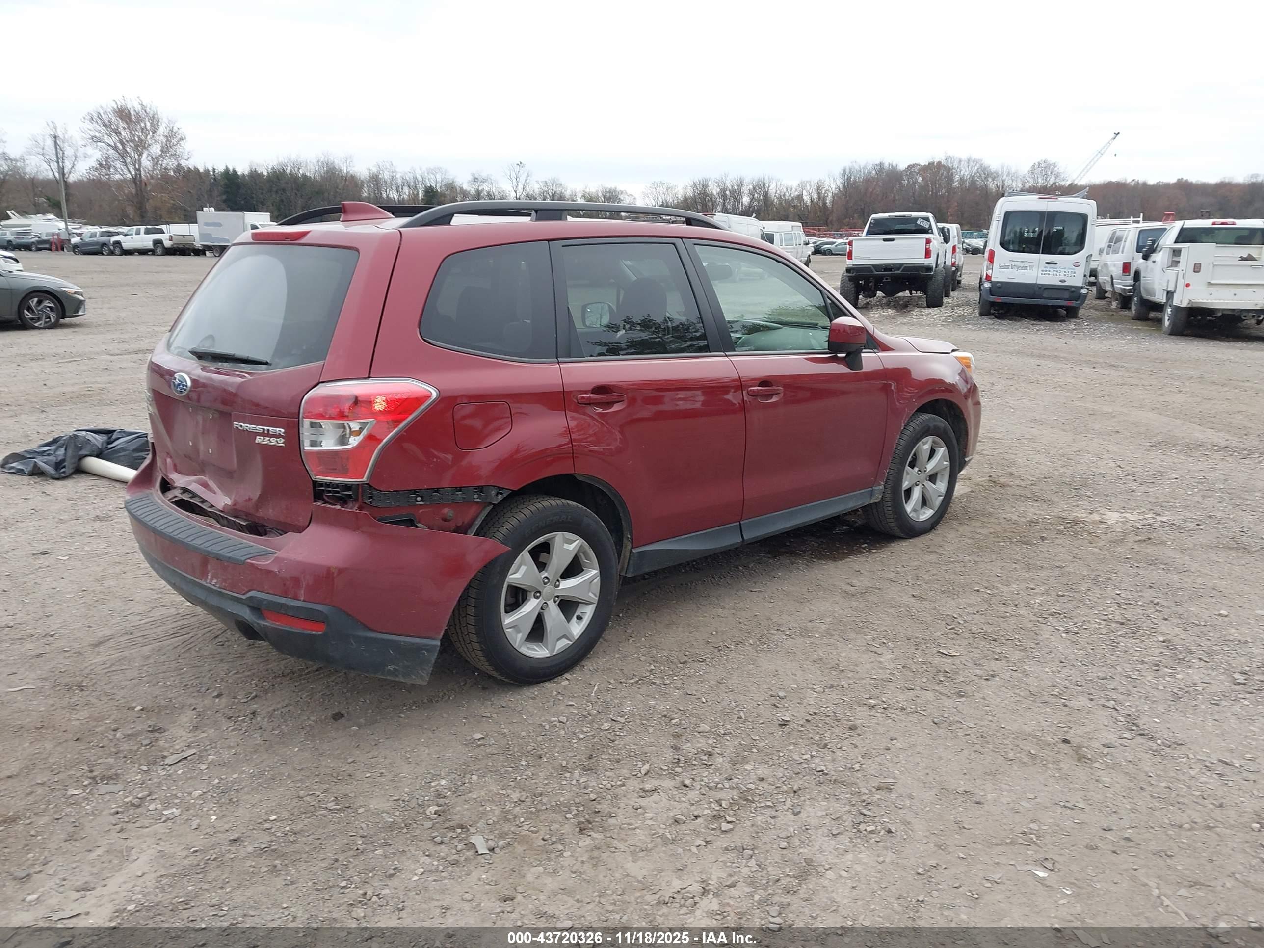 SUBARU FORESTER image 4