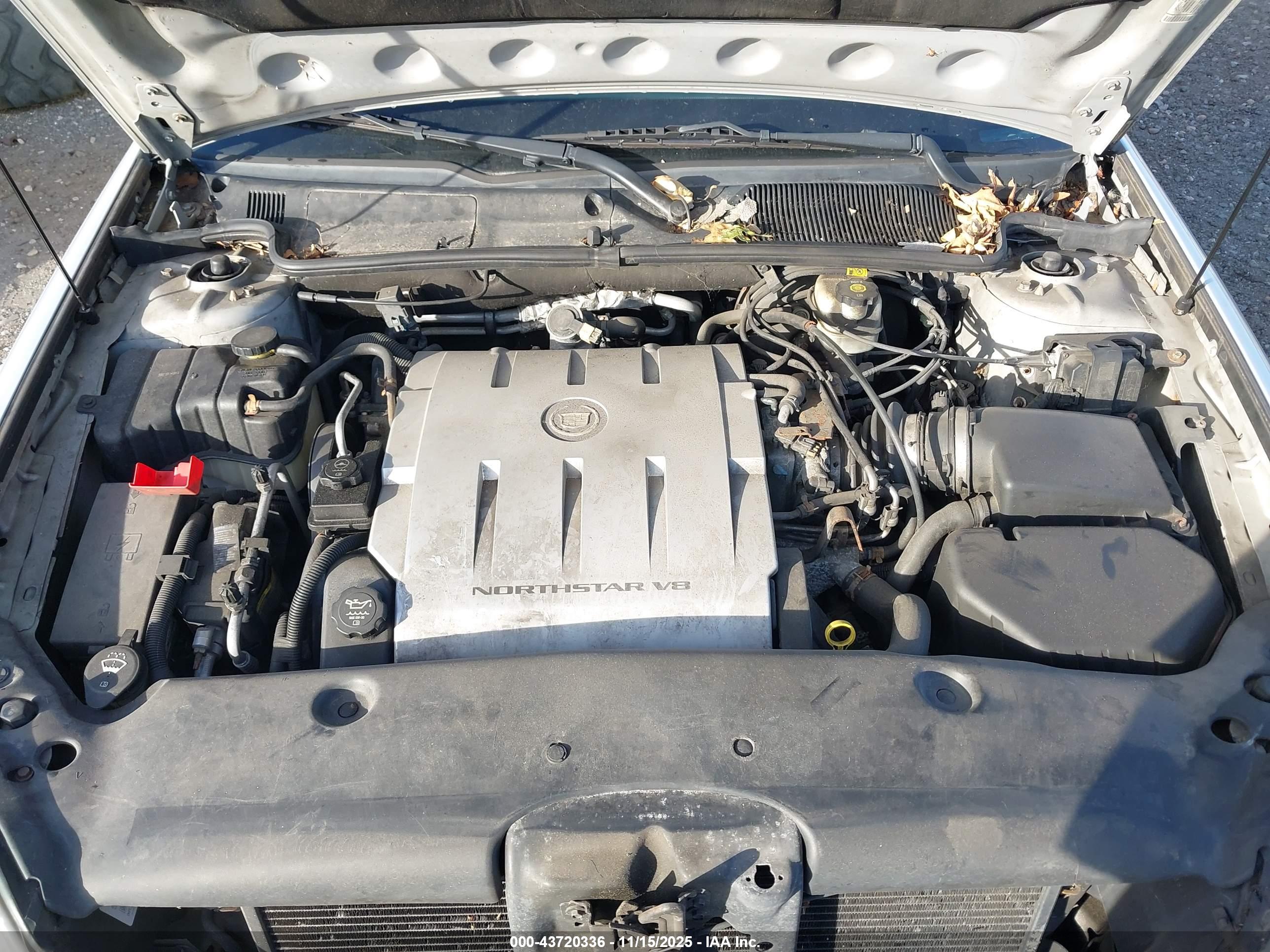 CADILLAC DEVILLE image 10