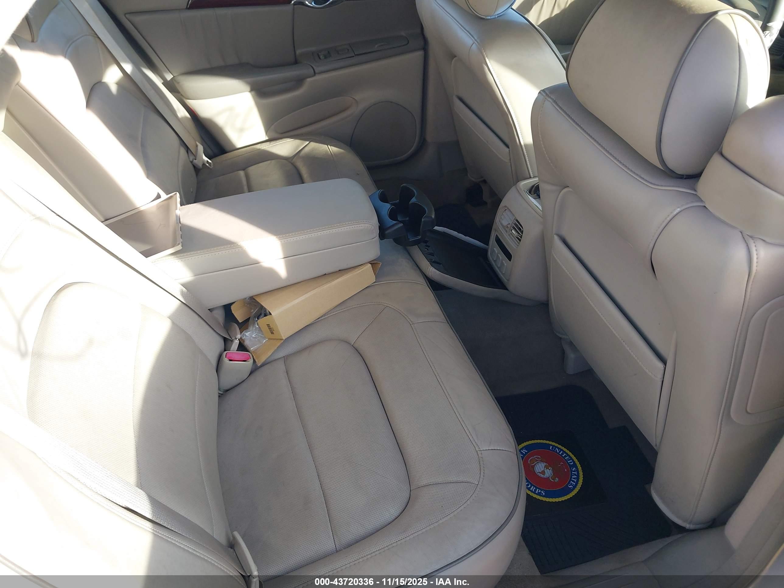 CADILLAC DEVILLE image 8