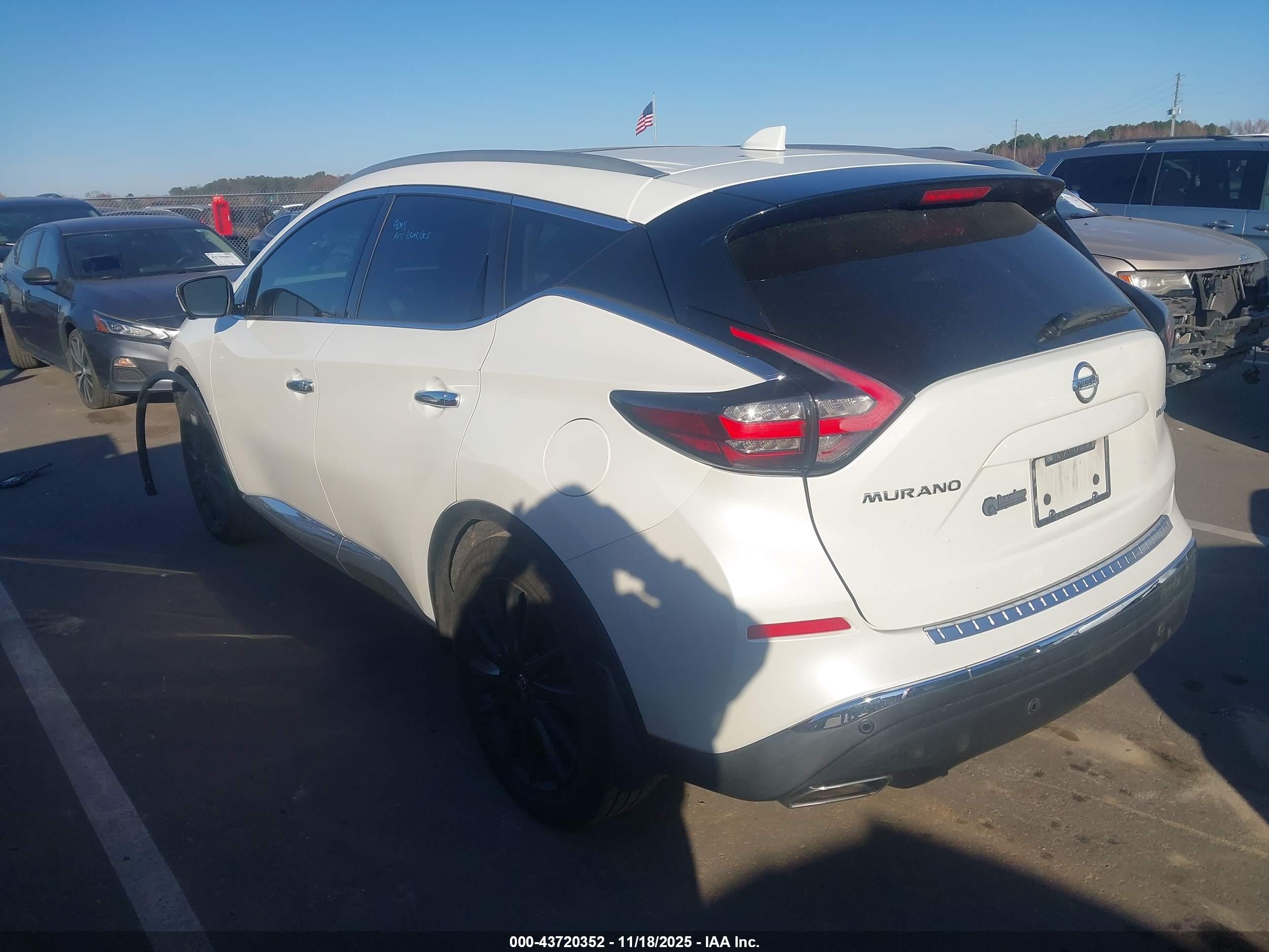 NISSAN MURANO image 3