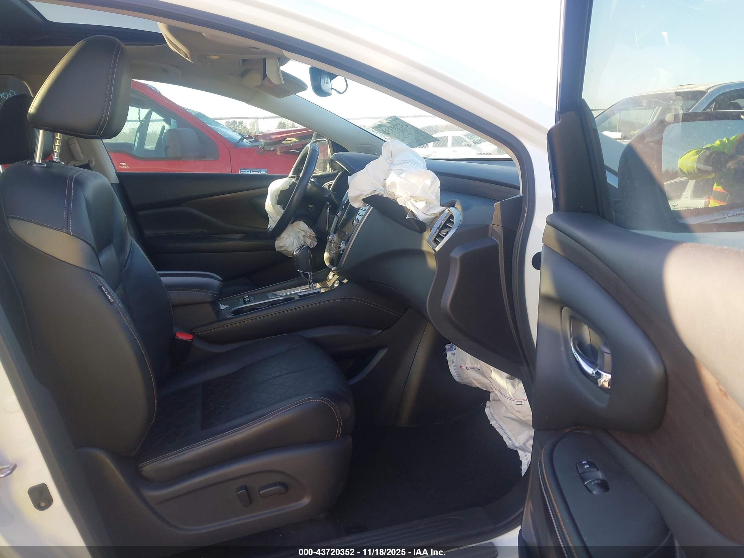 NISSAN MURANO image 5