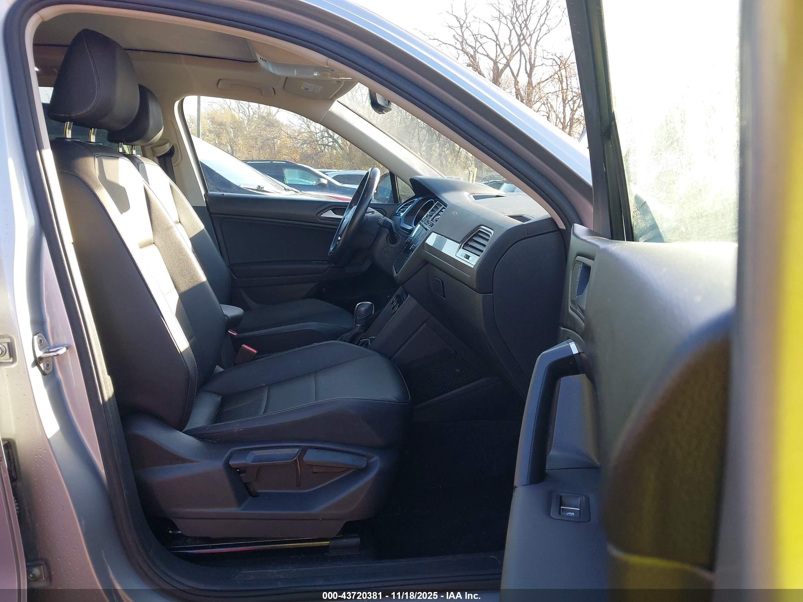 VOLKSWAGEN TIGUAN image 5